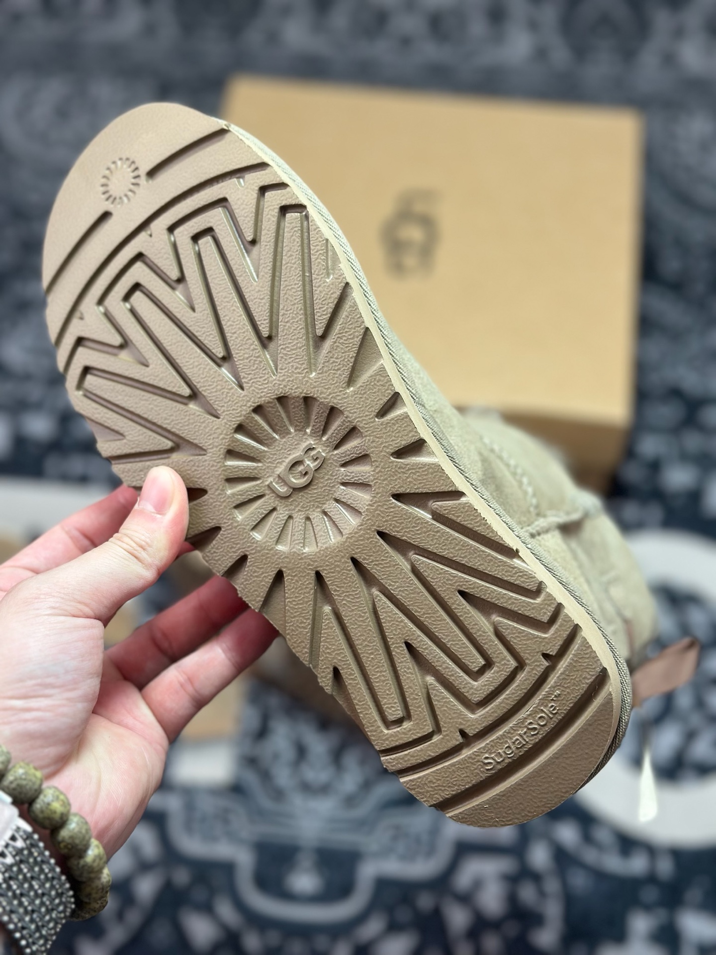 A9230 原装级别 UGG 1016501平底单丝带 棕色-Chinese UA Cheap High Quatity Brand Clothes Bags handbags Sneakers wholesale wholesaler seller from China Factory suppliers Fashion Clothing Shoes best Quality Beautiful Price A9230 原装级别 UGG 1016501平底单丝带 棕色