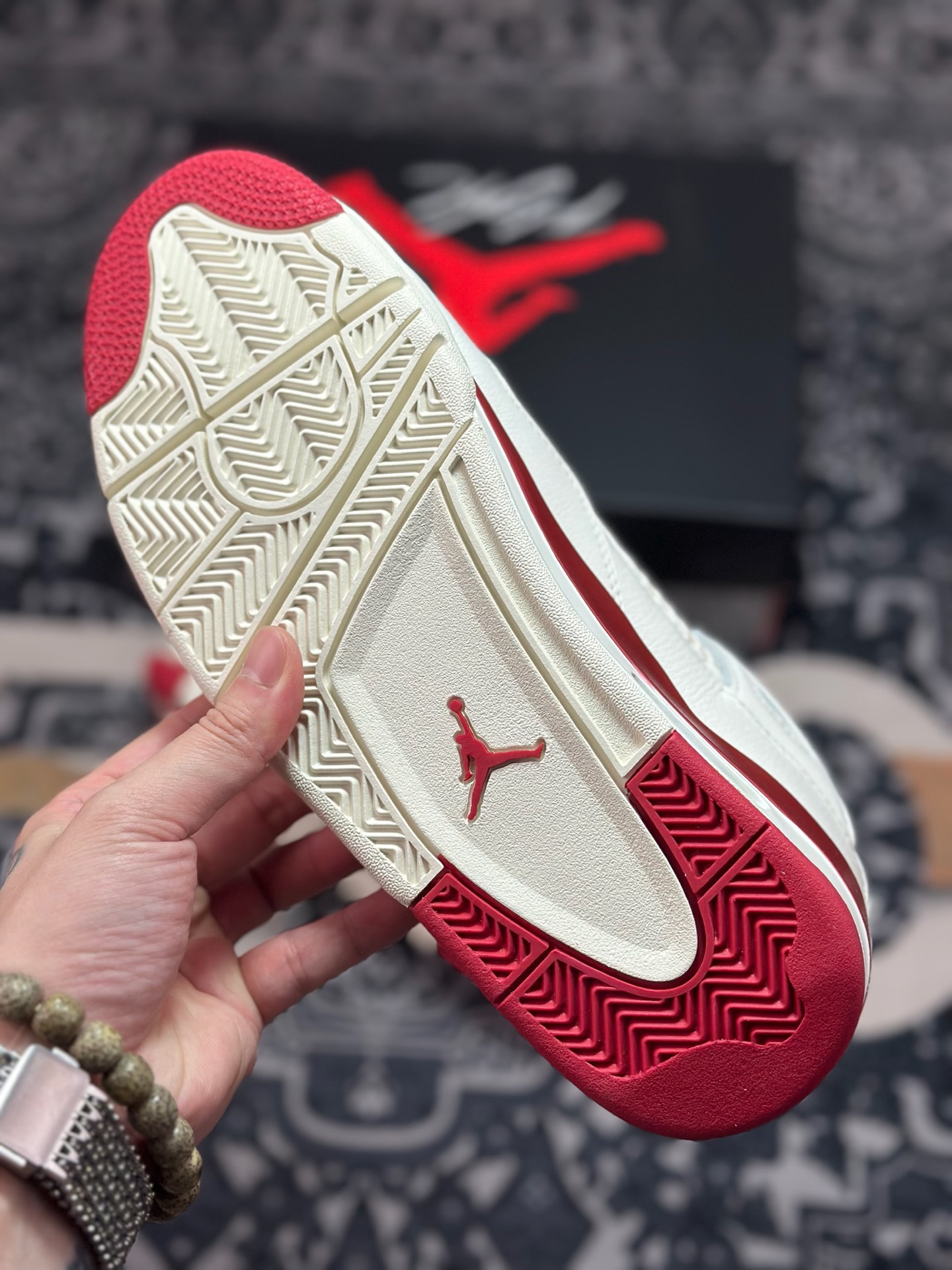 优选 原装级别 Jordan WMNS Air Jordan 4 RETR 米红 HV0823-108 优选 原装级别 Jordan WMNS Air Jordan 4 RETR 米红 HV0823-108