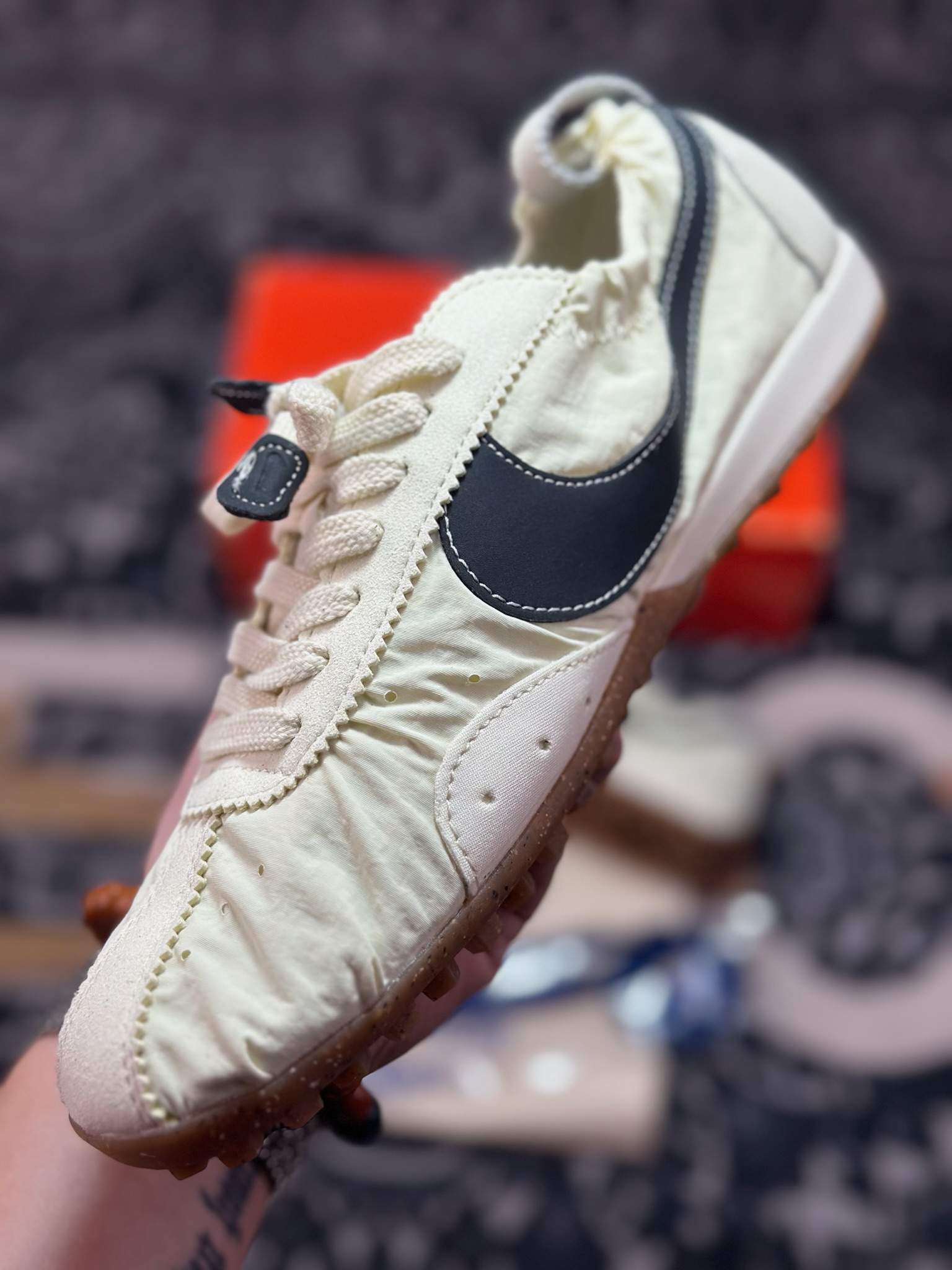 B2260 原装级别 Jacquemus x Nike Jacumoon 舒适 低帮生活休闲鞋 米色 HV8547-700