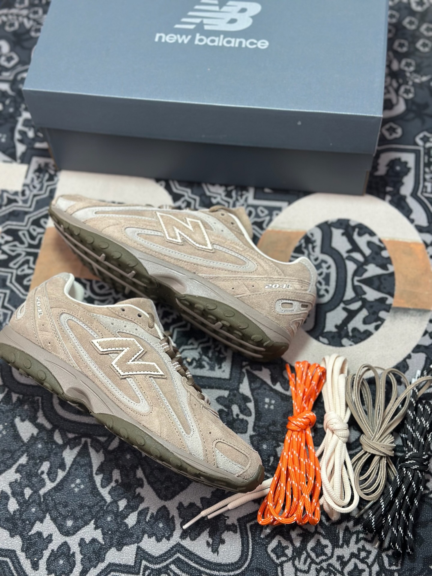 B2240 优选 原装级别 纯原版本 New Balance U204LMMA 复古休闲鞋 薄底鞋