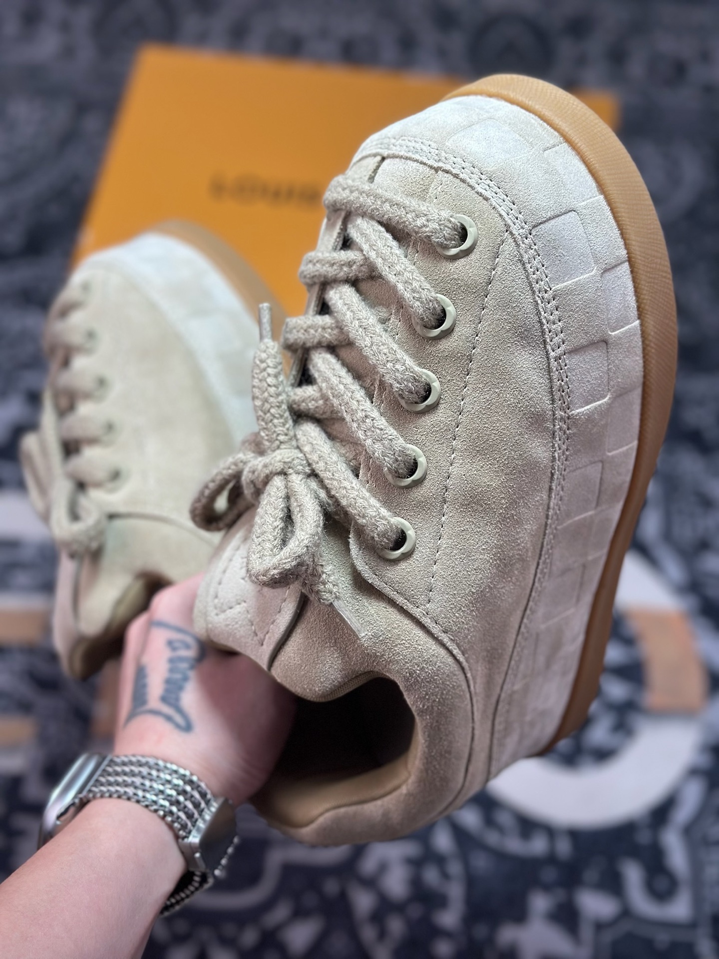 D9550 优选 原装级别 LVxNigo联款Yeti 菲董操刀的LVx nigo Yeti格子运动鞋