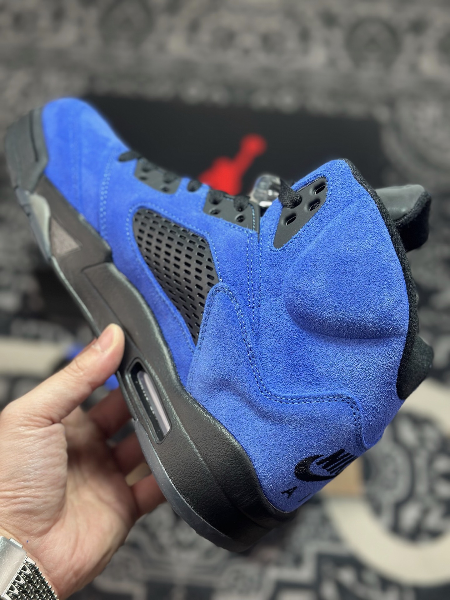 优选 原装级别 Jordan Air Jordan 5 减震防滑 高帮 复古篮球鞋 蓝麂皮 DD0587-400