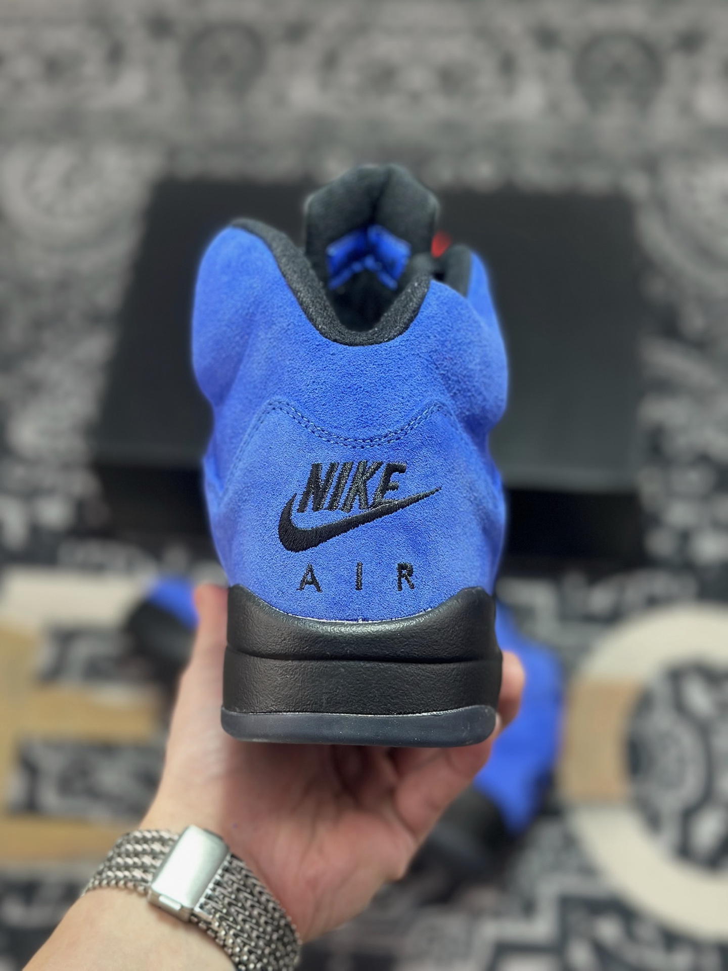优选 原装级别 Jordan Air Jordan 5 减震防滑 高帮 复古篮球鞋 蓝麂皮 DD0587-400