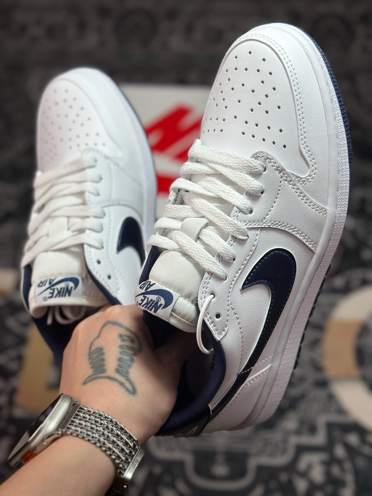 原装级别Air Jordan 1 Retro Low OG 白藏青 FB9933-141-莆田鞋,莆田鞋货源,高仿鞋,高仿鞋货源,安福档口,莆田高仿鞋,莆田鞋批发,高仿鞋批发,莆田高仿运动鞋,高仿运动鞋,莆田运动鞋 原装级别Air Jordan 1 Retro Low OG 白藏青 FB9933-141