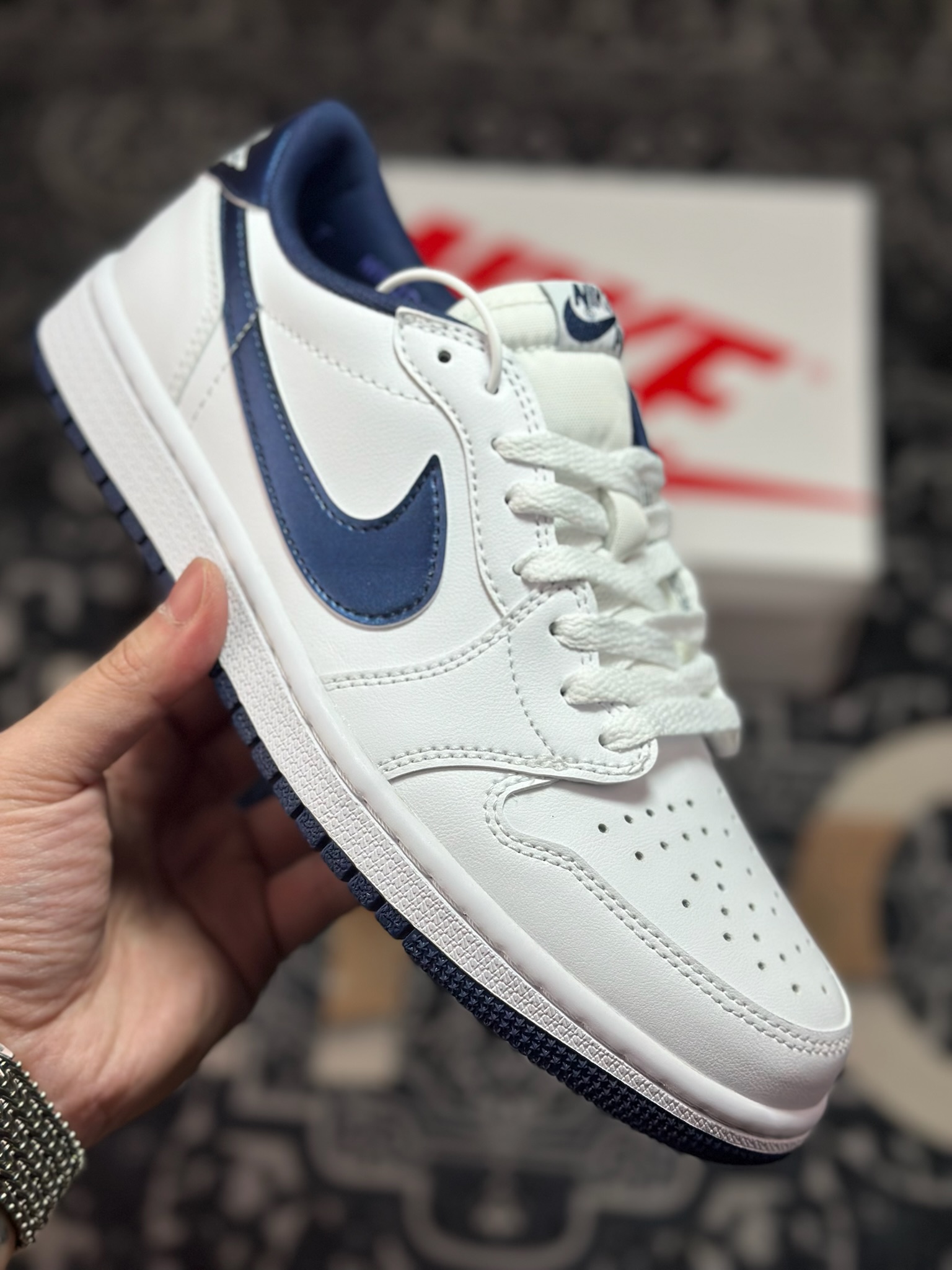 原装级别Air Jordan 1 Retro Low OG 白藏青 FB9933-141-莆田鞋,莆田鞋货源,高仿鞋,高仿鞋货源,安福档口,莆田高仿鞋,莆田鞋批发,高仿鞋批发,莆田高仿运动鞋,高仿运动鞋,莆田运动鞋 原装级别Air Jordan 1 Retro Low OG 白藏青 FB9933-141