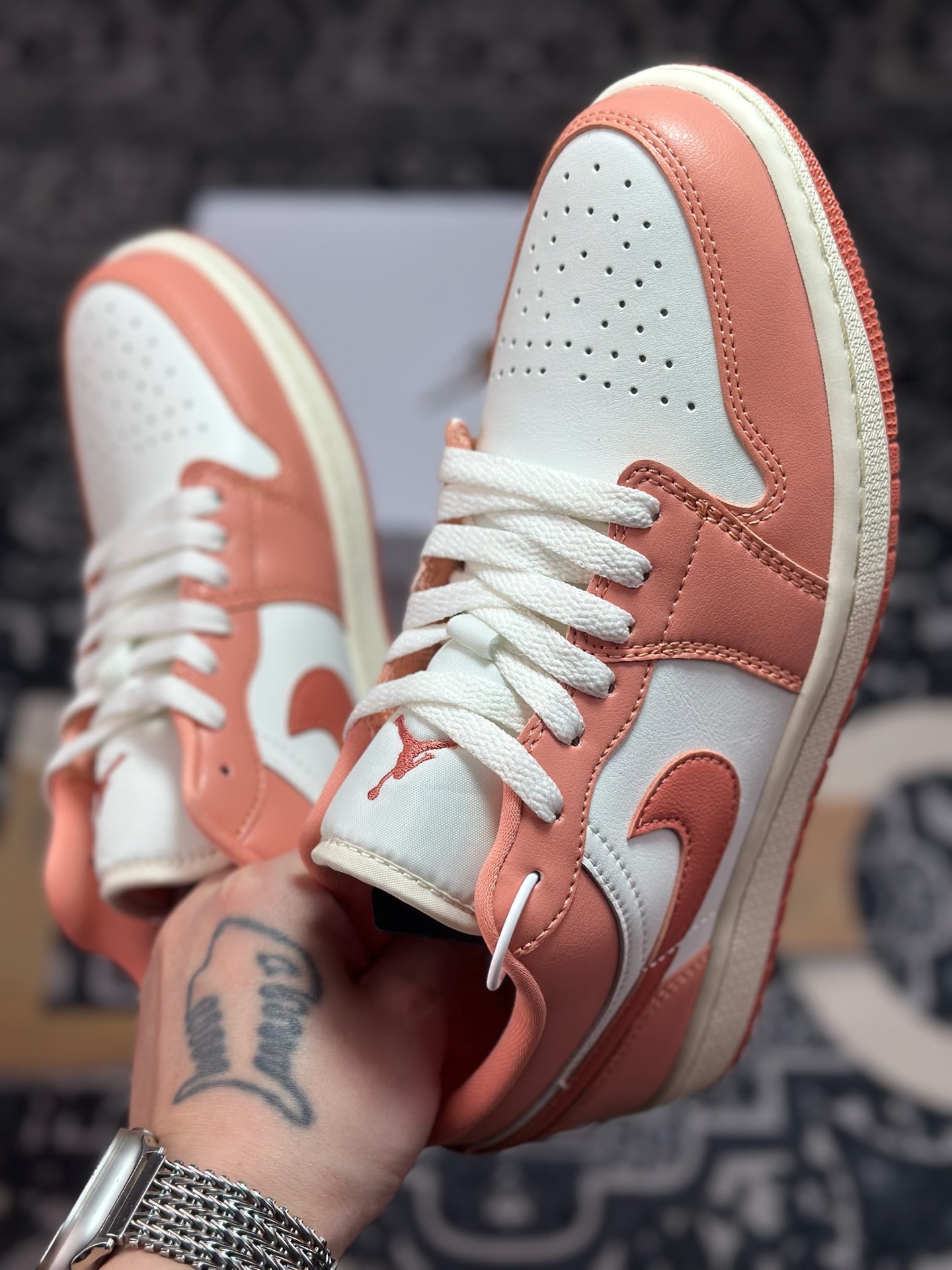 原装级别Air Jordan 1 Retro Low OG 藕粉白 DC0774-180-莆田鞋,莆田鞋货源,高仿鞋,高仿鞋货源,安福档口,莆田高仿鞋,莆田鞋批发,高仿鞋批发,莆田高仿运动鞋,高仿运动鞋,莆田运动鞋 原装级别Air Jordan 1 Retro Low OG 藕粉白 DC0774-180