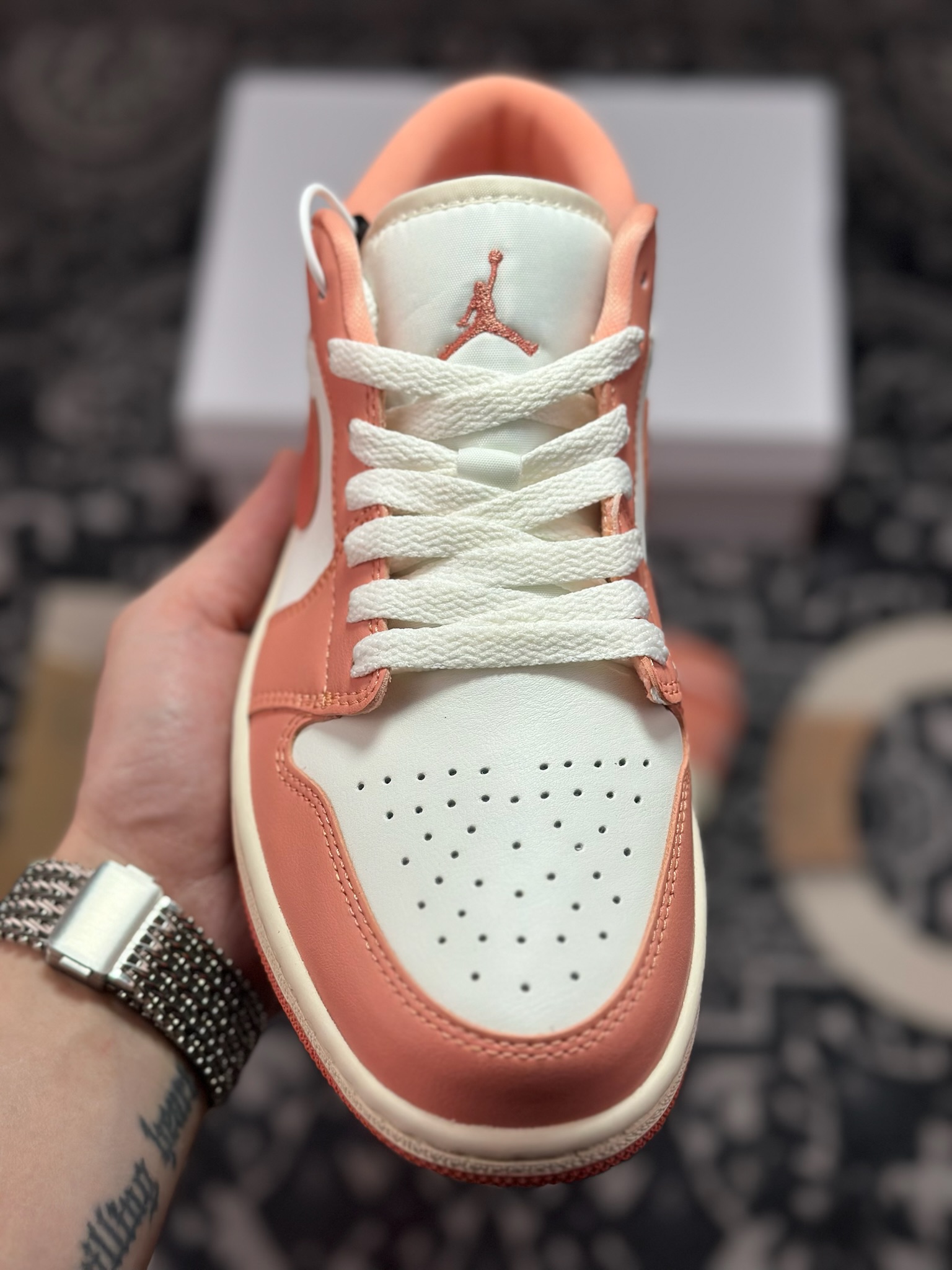 原装级别Air Jordan 1 Retro Low OG 藕粉白 DC0774-180-莆田鞋,莆田鞋货源,高仿鞋,高仿鞋货源,安福档口,莆田高仿鞋,莆田鞋批发,高仿鞋批发,莆田高仿运动鞋,高仿运动鞋,莆田运动鞋 原装级别Air Jordan 1 Retro Low OG 藕粉白 DC0774-180