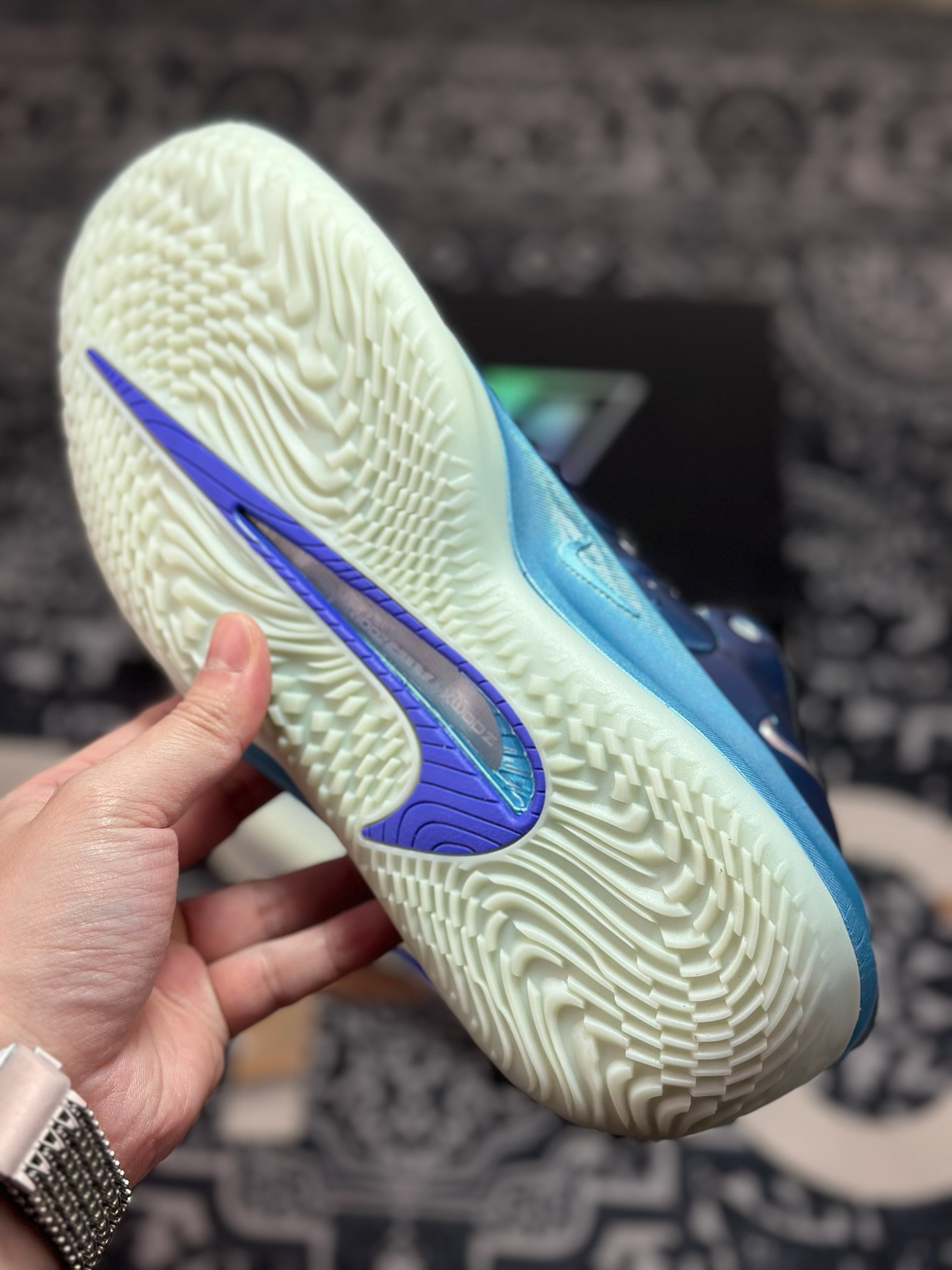 B2260 原装级别 专攻篮球实战系列版本 GT4代支线白绿黑配色 IQ2606-500