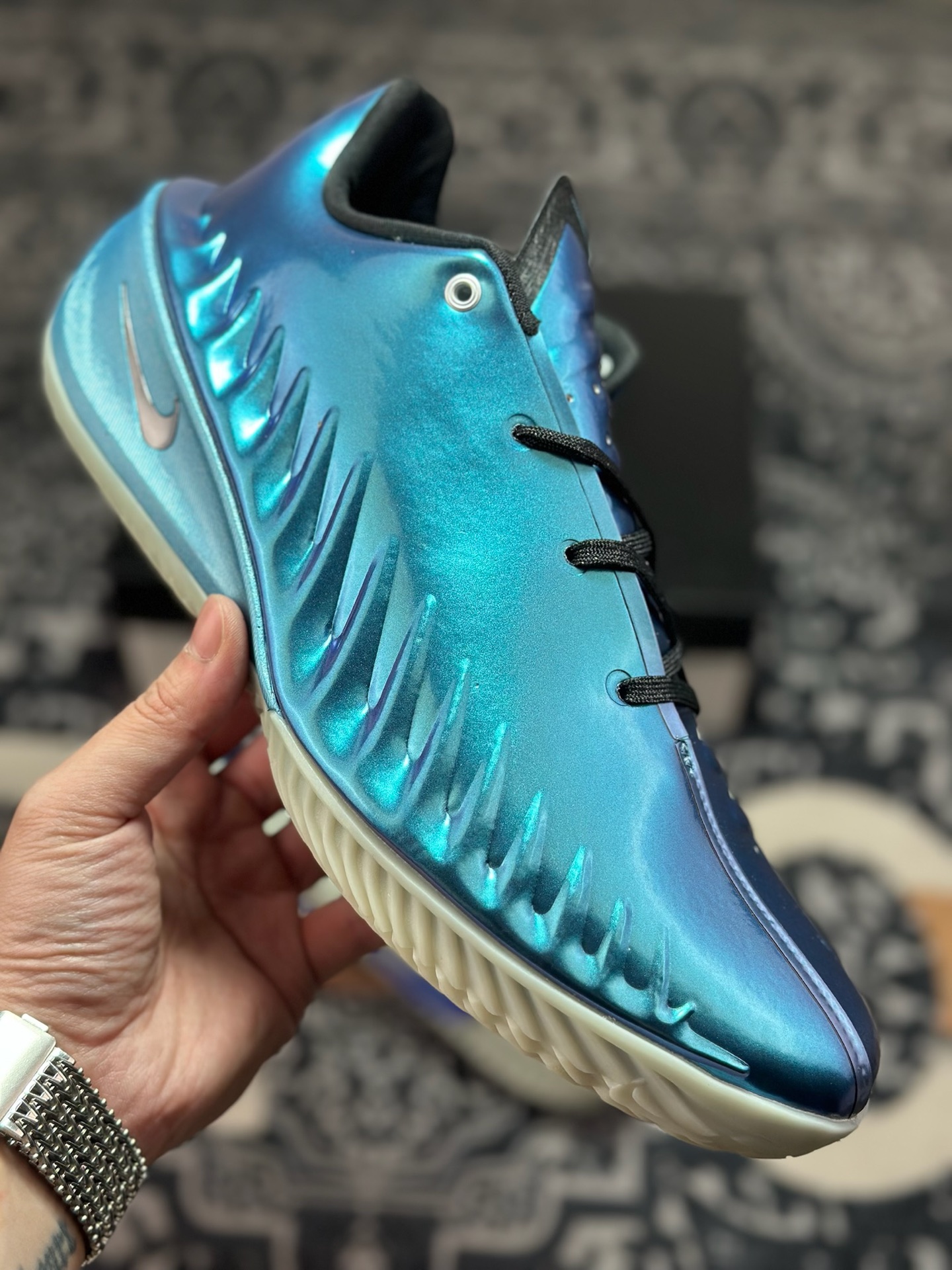 B2260 原装级别 专攻篮球实战系列版本 GT4代支线白绿黑配色 IQ2606-500