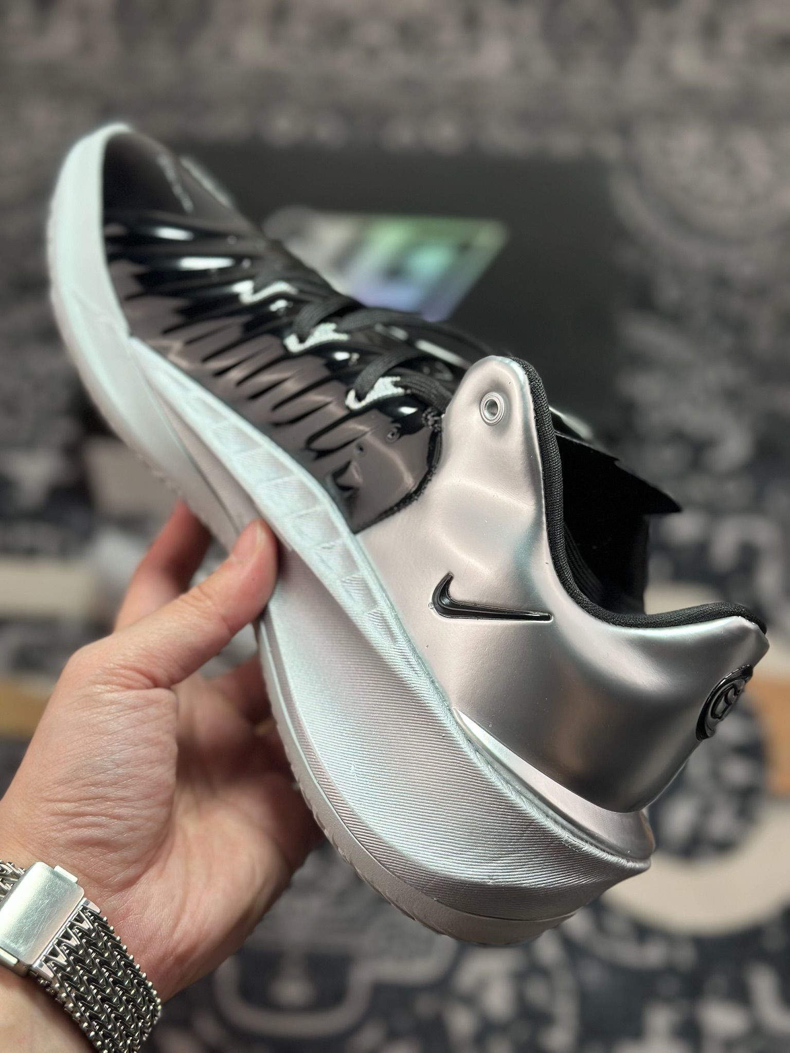 B2260 原装级别 专攻篮球实战系列版本 GT4代支线白全黑配色 IQ2606-400