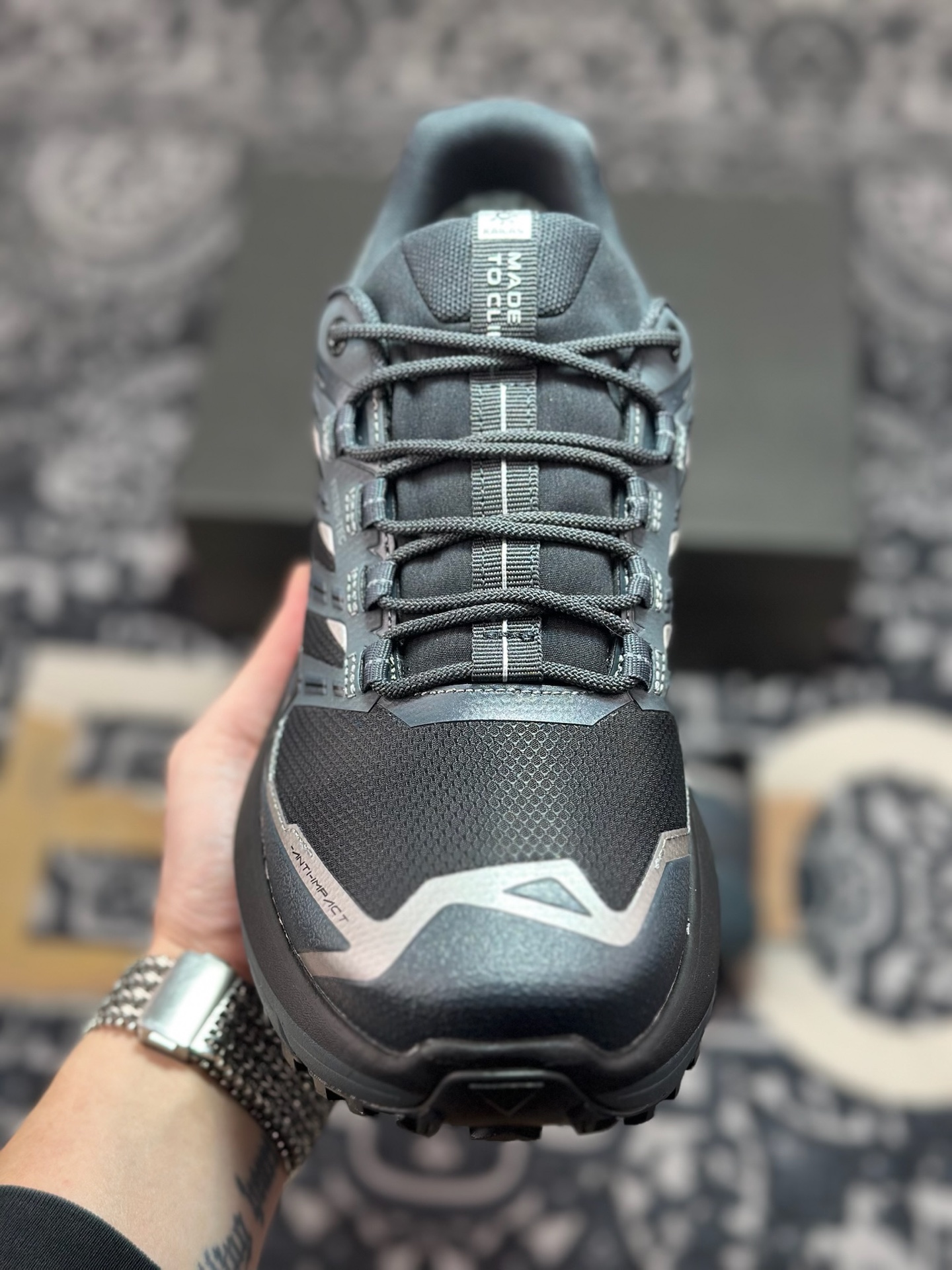 B6300 凯乐石Kailas Fuga C4 系列低帮登山越野户外缓震休闲运动慢跑鞋“黑银” KS2512116-21747