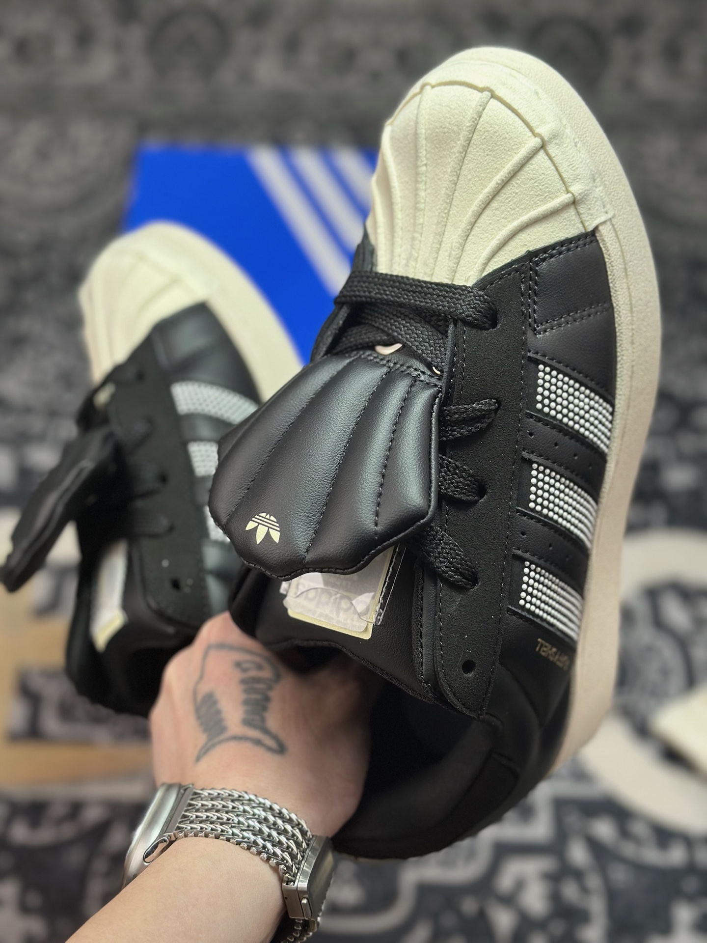 原装级别 Adidas Originals SUPERSTAR PUFFY SHELL全新配色 双鞋舌 贝壳头休闲板鞋 KJ6976