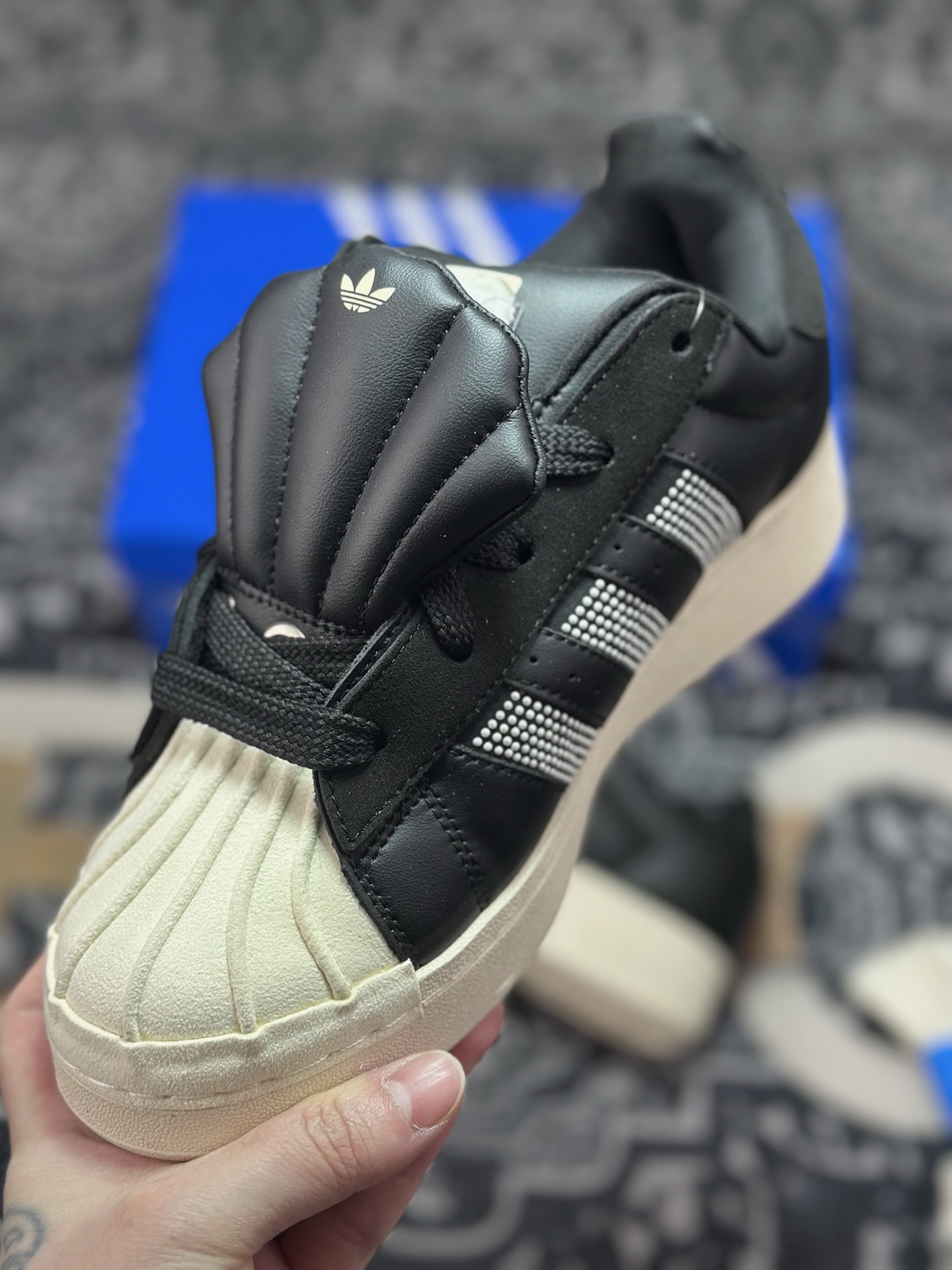 原装级别 Adidas Originals SUPERSTAR PUFFY SHELL全新配色 双鞋舌 贝壳头休闲板鞋 KJ6976