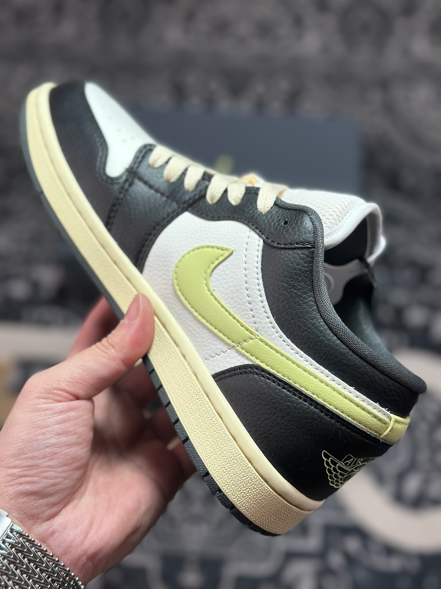 原装级别Air Jordan 1 Retro Low OG 白黑灰 HQ3009-003-莆田鞋,莆田鞋货源,高仿鞋,高仿鞋货源,安福档口,莆田高仿鞋,莆田鞋批发,高仿鞋批发,莆田高仿运动鞋,高仿运动鞋,莆田运动鞋 原装级别Air Jordan 1 Retro Low OG 白黑灰 HQ3009-003