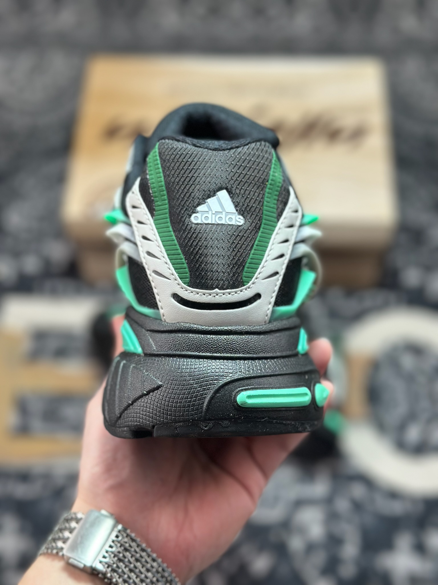 B5280 原装级别 外贸爆款 Pharrell x AD Adistar Jellyfish 联名款低帮复古风老爹鞋 JP9276