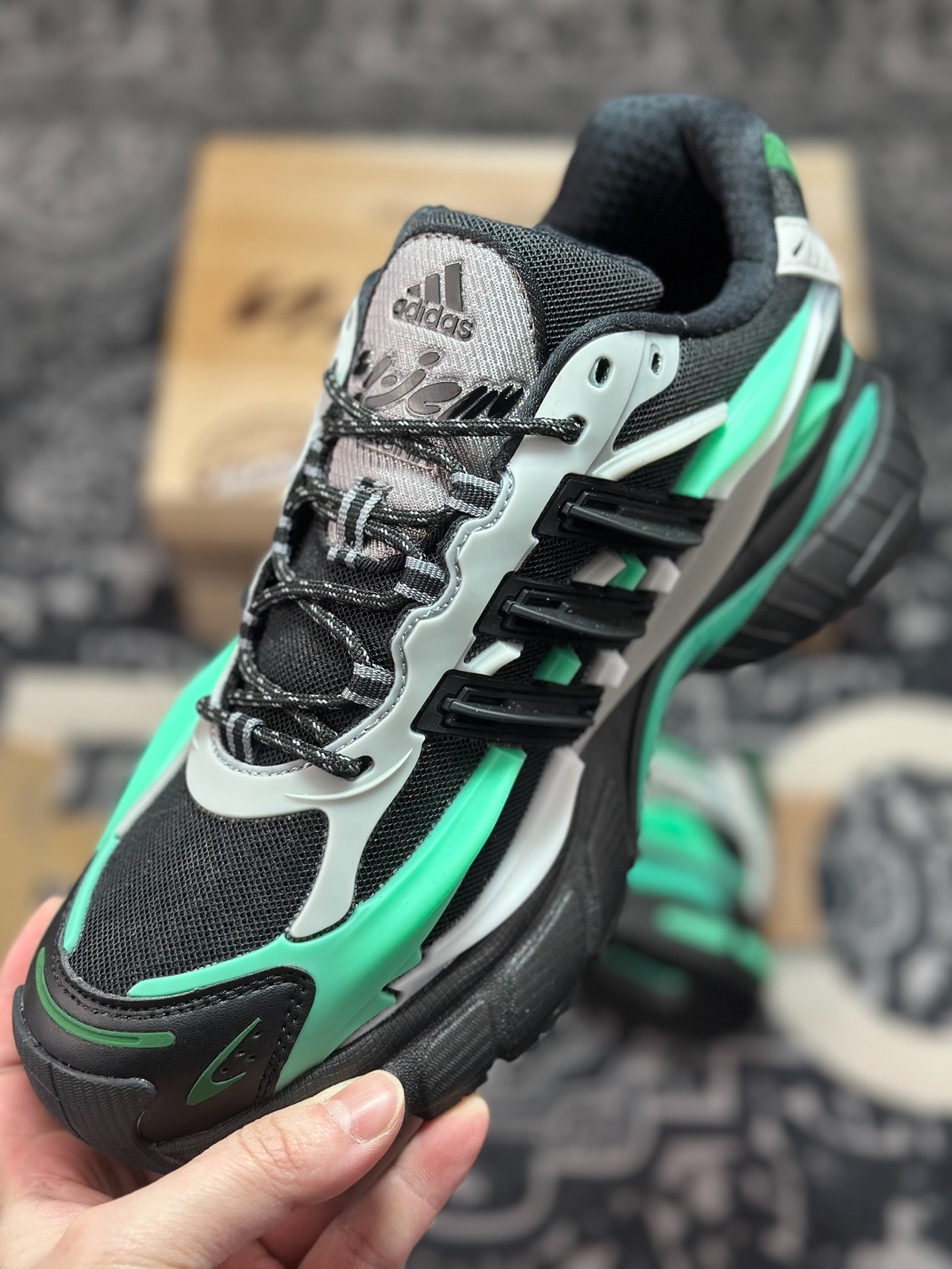 B5280 原装级别 外贸爆款 Pharrell x AD Adistar Jellyfish 联名款低帮复古风老爹鞋 JP9276