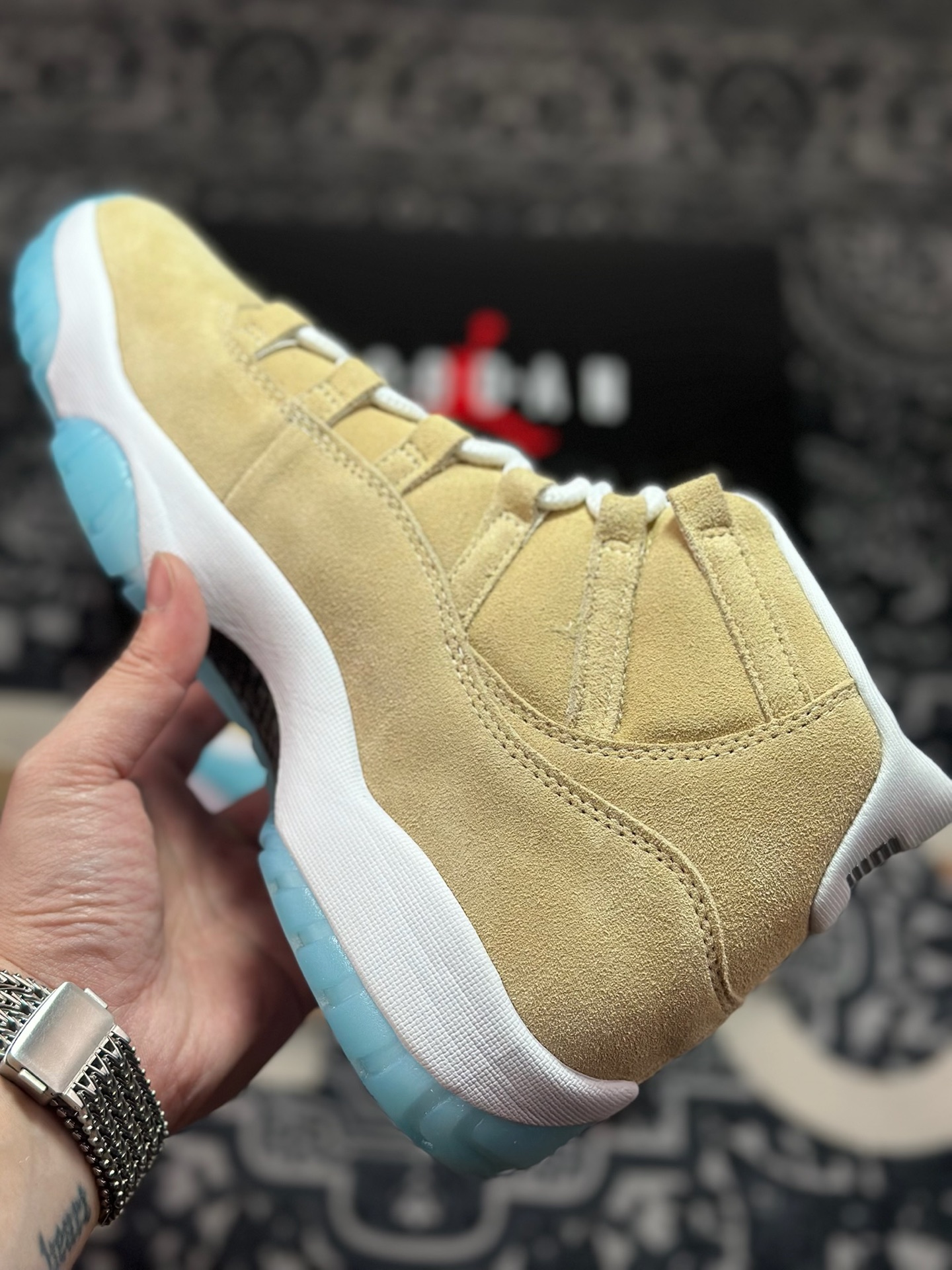 B9350 原装级别 Air Jordan 11 ”H-Town” AJ11 乔11休斯顿限定 IO8960-707-Chinese UA Cheap High Quatity Brand Clothes Bags handbags Sneakers wholesale wholesaler seller from China Factory suppliers Fashion Clothing Shoes best Quality Beautiful Price B9350 原装级别 Air Jordan 11 ”H-Town” AJ11 乔11休斯顿限定 IO8960-707