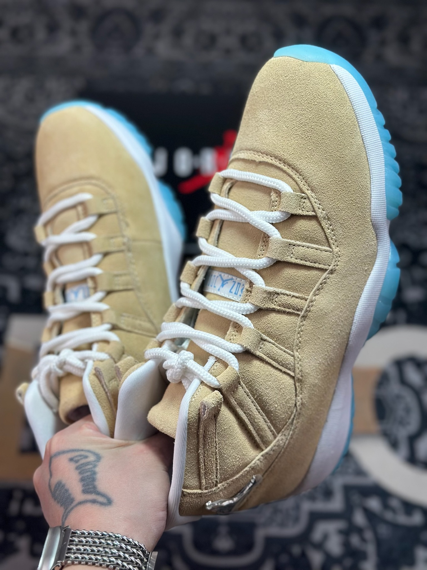 B9350 原装级别 Air Jordan 11 ”H-Town” AJ11 乔11休斯顿限定 IO8960-707-Chinese UA Cheap High Quatity Brand Clothes Bags handbags Sneakers wholesale wholesaler seller from China Factory suppliers Fashion Clothing Shoes best Quality Beautiful Price B9350 原装级别 Air Jordan 11 ”H-Town” AJ11 乔11休斯顿限定 IO8960-707