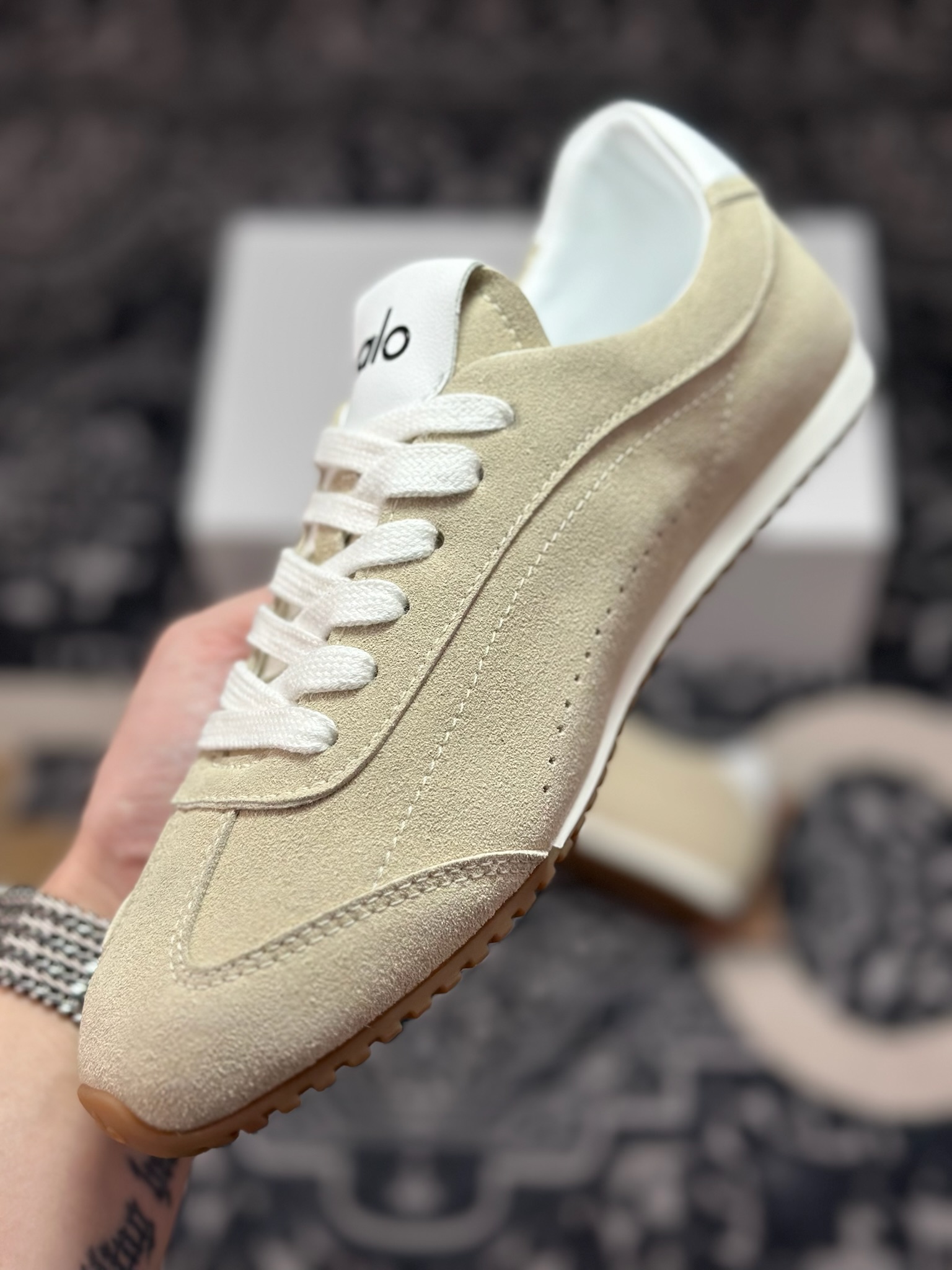 Alo Yoga Sunset Low Sneaker 日落系列低帮阿甘T头复古风德训薄底百搭休闲运动鞋麂皮