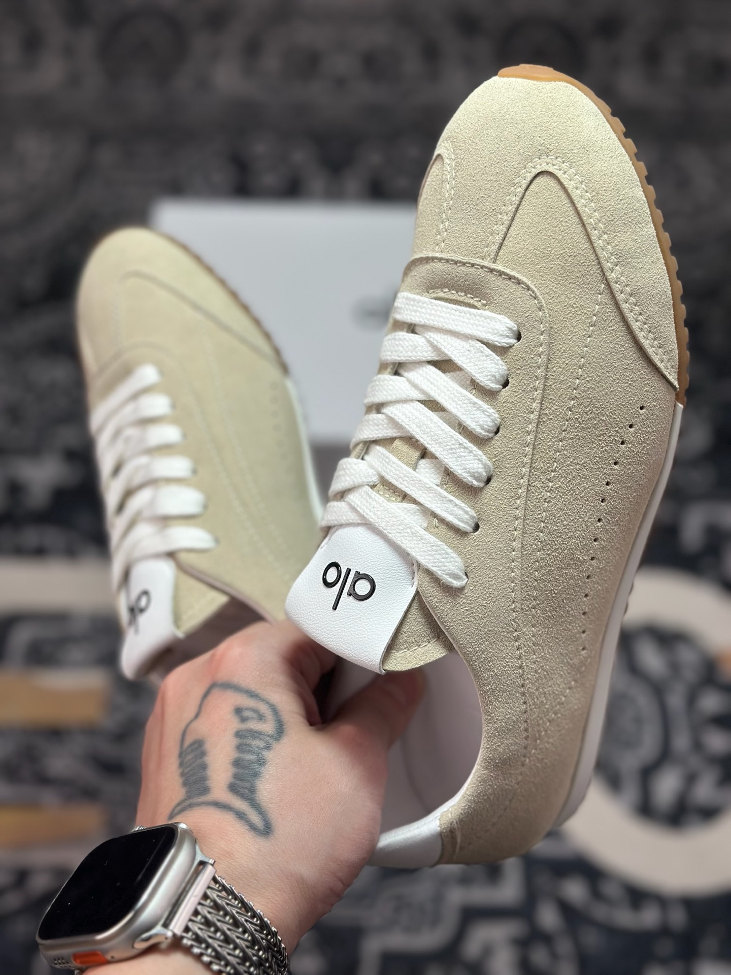 Alo Yoga Sunset Low Sneaker 日落系列低帮阿甘T头复古风德训薄底百搭休闲运动鞋麂皮