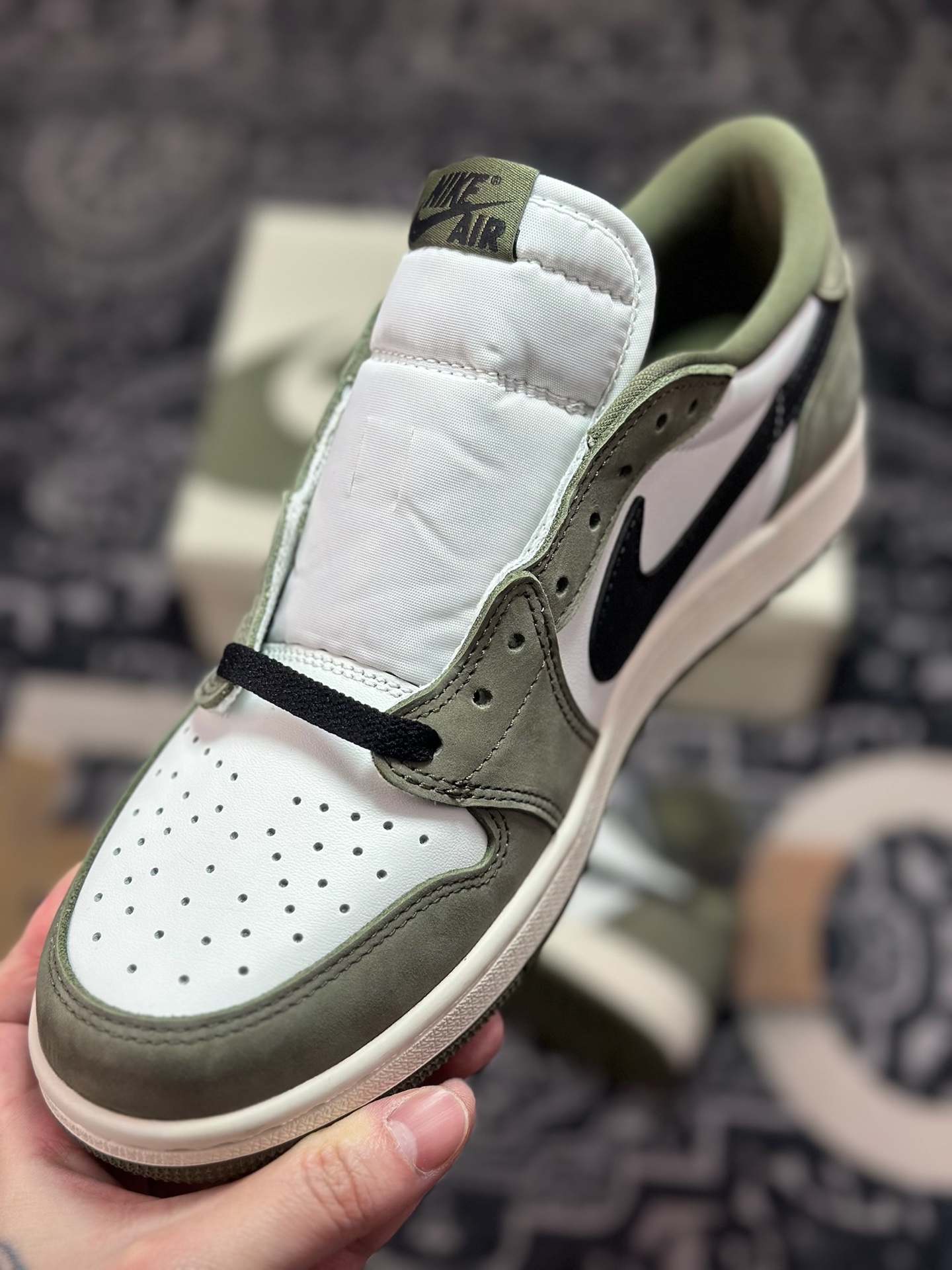 B0240 原装级别 Fragment x TS x Air Jordan 1 Low 三方联名低帮板鞋 HQ6998-200