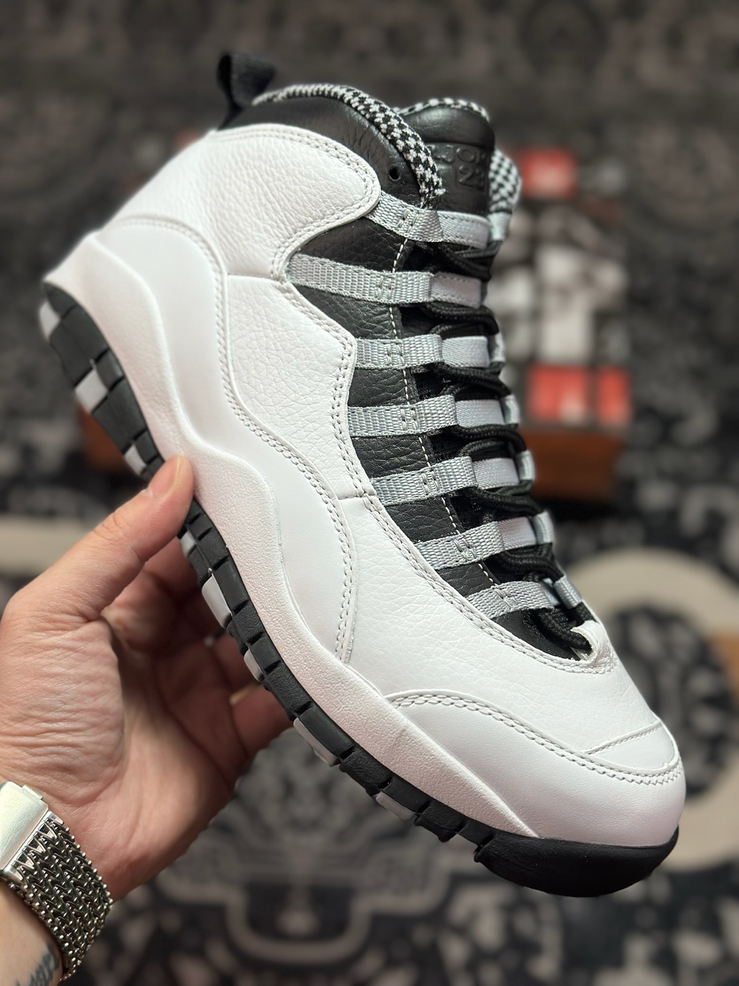 优选 原装级别 Air Jordan 10 OG ”Steel” 黑白 HJ6779-104