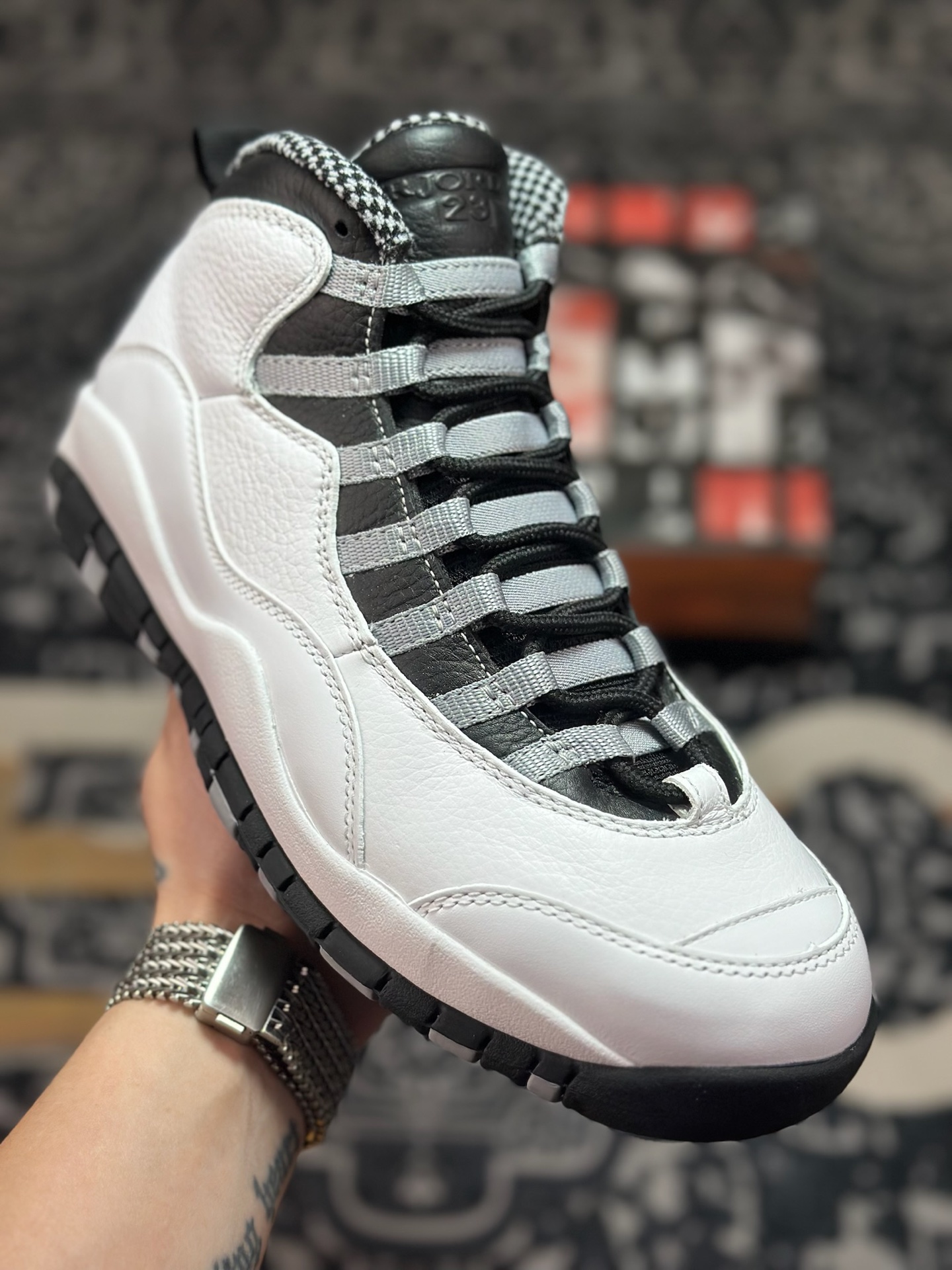 优选 原装级别 Air Jordan 10 OG ”Steel” 黑白 HJ6779-104