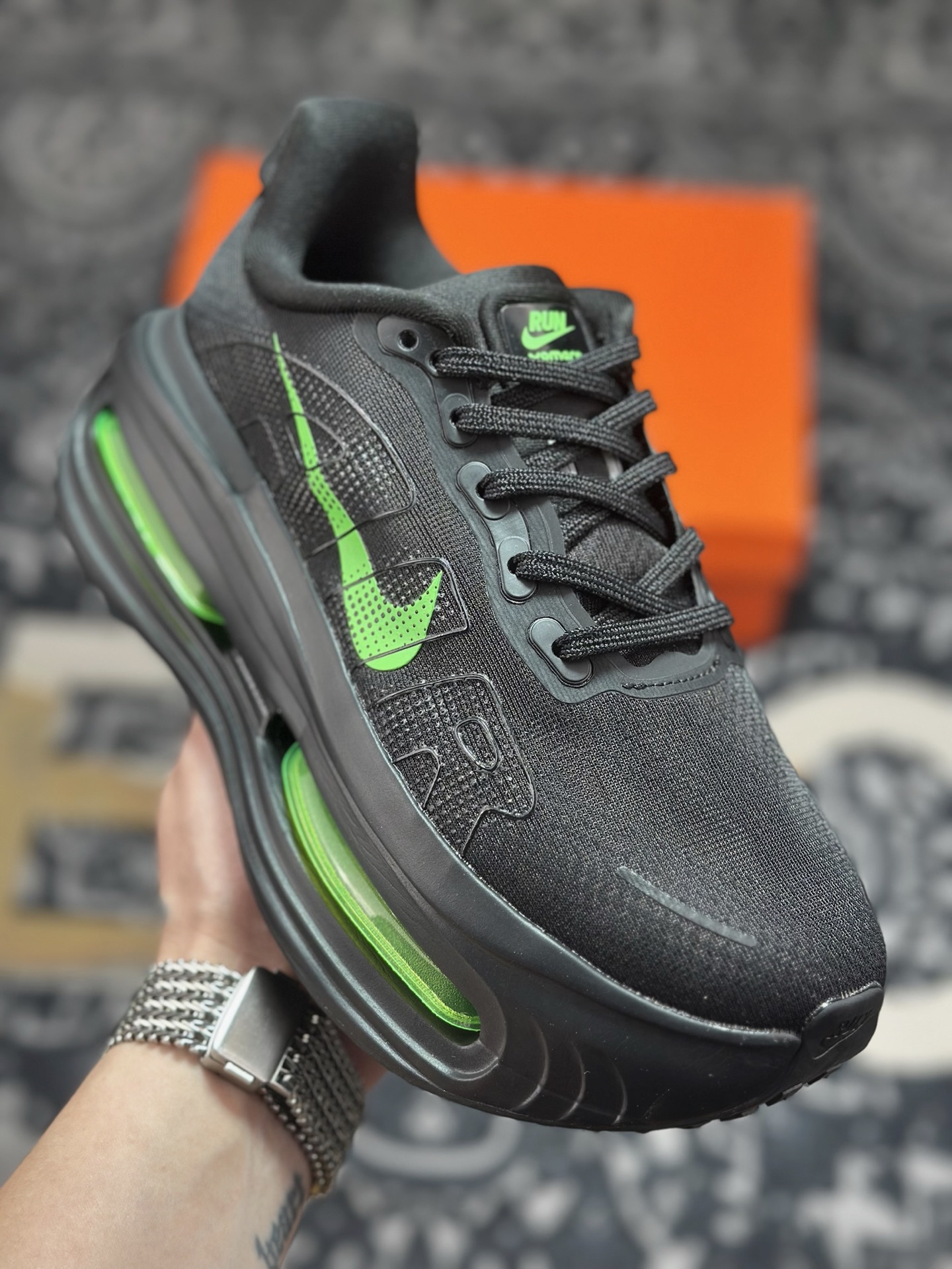 原装级别 Nike ZOOM PREMIUM 耐克 飞马 舒适减震防滑 低帮跑步鞋 FN8453-006