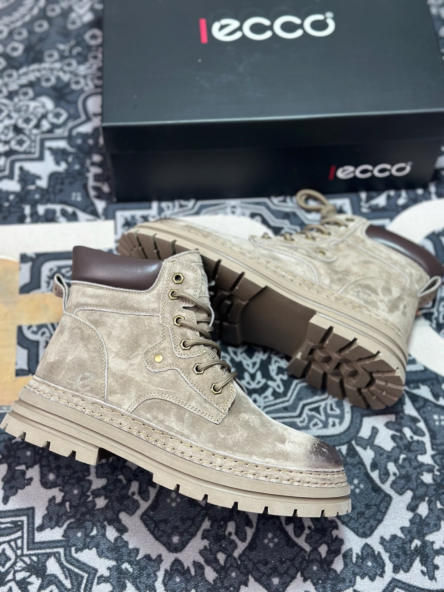 B4280 原装级别 ECCO爱步男鞋大黄靴 防滑厚底马丁靴 工装靴真皮靴