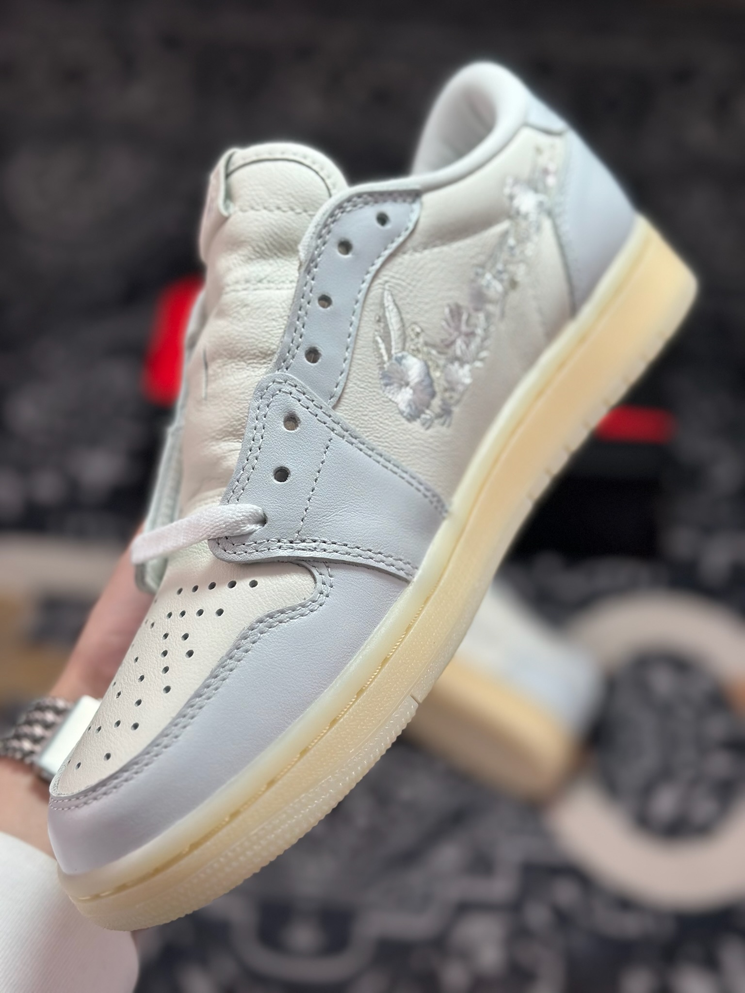 B4280 原装级别 Air Jordan 1 AJ1乔1低帮休闲板鞋 IF4391-100-Chinese UA Cheap High Quatity Brand Clothes Bags handbags Sneakers wholesale wholesaler seller from China Factory suppliers Fashion Clothing Shoes best Quality Beautiful Price B4280 原装级别 Air Jordan 1 AJ1乔1低帮休闲板鞋 IF4391-100