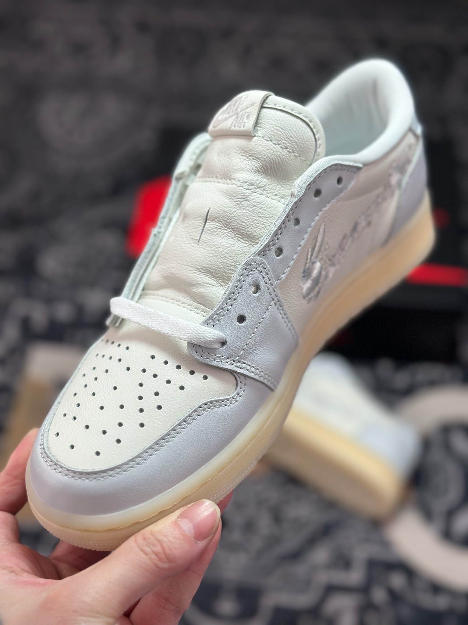 B4280 原装级别 Air Jordan 1 AJ1乔1低帮休闲板鞋 IF4391-100-Chinese UA Cheap High Quatity Brand Clothes Bags handbags Sneakers wholesale wholesaler seller from China Factory suppliers Fashion Clothing Shoes best Quality Beautiful Price B4280 原装级别 Air Jordan 1 AJ1乔1低帮休闲板鞋 IF4391-100