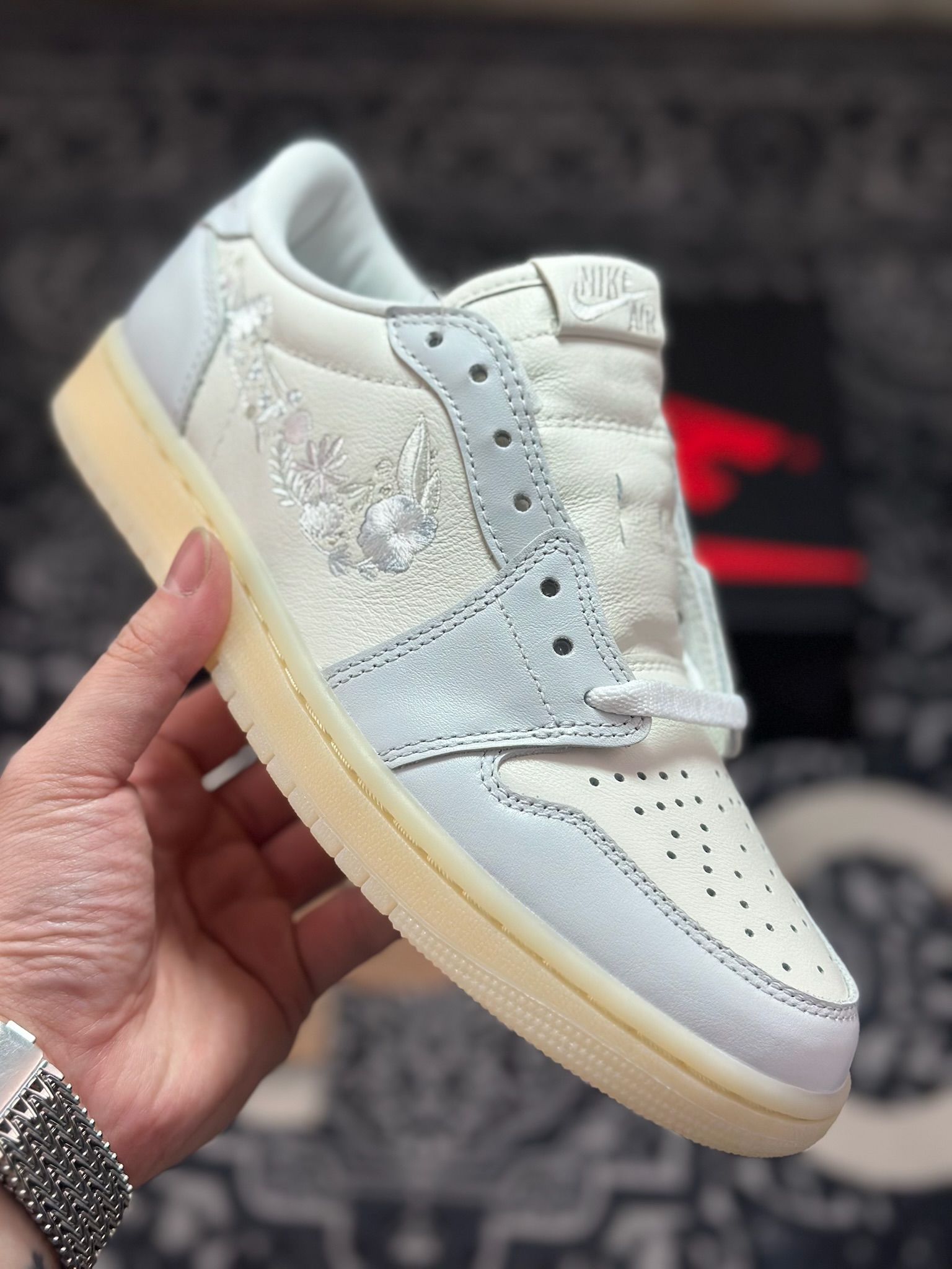 B4280 原装级别 Air Jordan 1 AJ1乔1低帮休闲板鞋 IF4391-100-Chinese UA Cheap High Quatity Brand Clothes Bags handbags Sneakers wholesale wholesaler seller from China Factory suppliers Fashion Clothing Shoes best Quality Beautiful Price B4280 原装级别 Air Jordan 1 AJ1乔1低帮休闲板鞋 IF4391-100