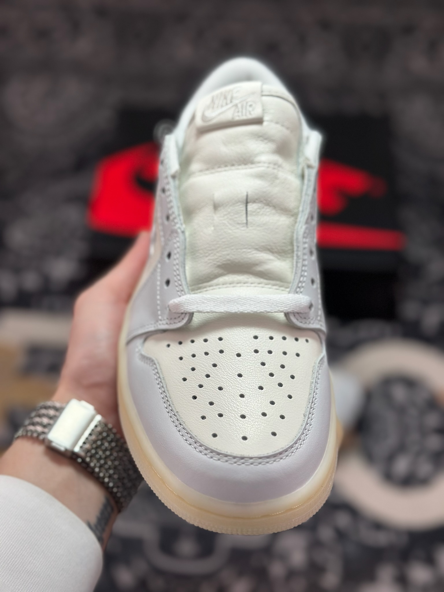 B4280 原装级别 Air Jordan 1 AJ1乔1低帮休闲板鞋 IF4391-100-Chinese UA Cheap High Quatity Brand Clothes Bags handbags Sneakers wholesale wholesaler seller from China Factory suppliers Fashion Clothing Shoes best Quality Beautiful Price B4280 原装级别 Air Jordan 1 AJ1乔1低帮休闲板鞋 IF4391-100