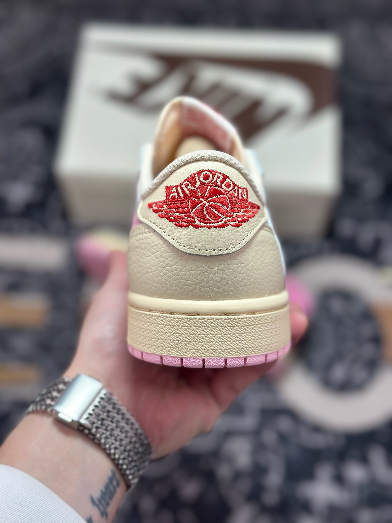 B0240 原装级别 Fragment x TS x Air Jordan 1 Low 三方联名低帮倒钩板鞋 IQ7604-101