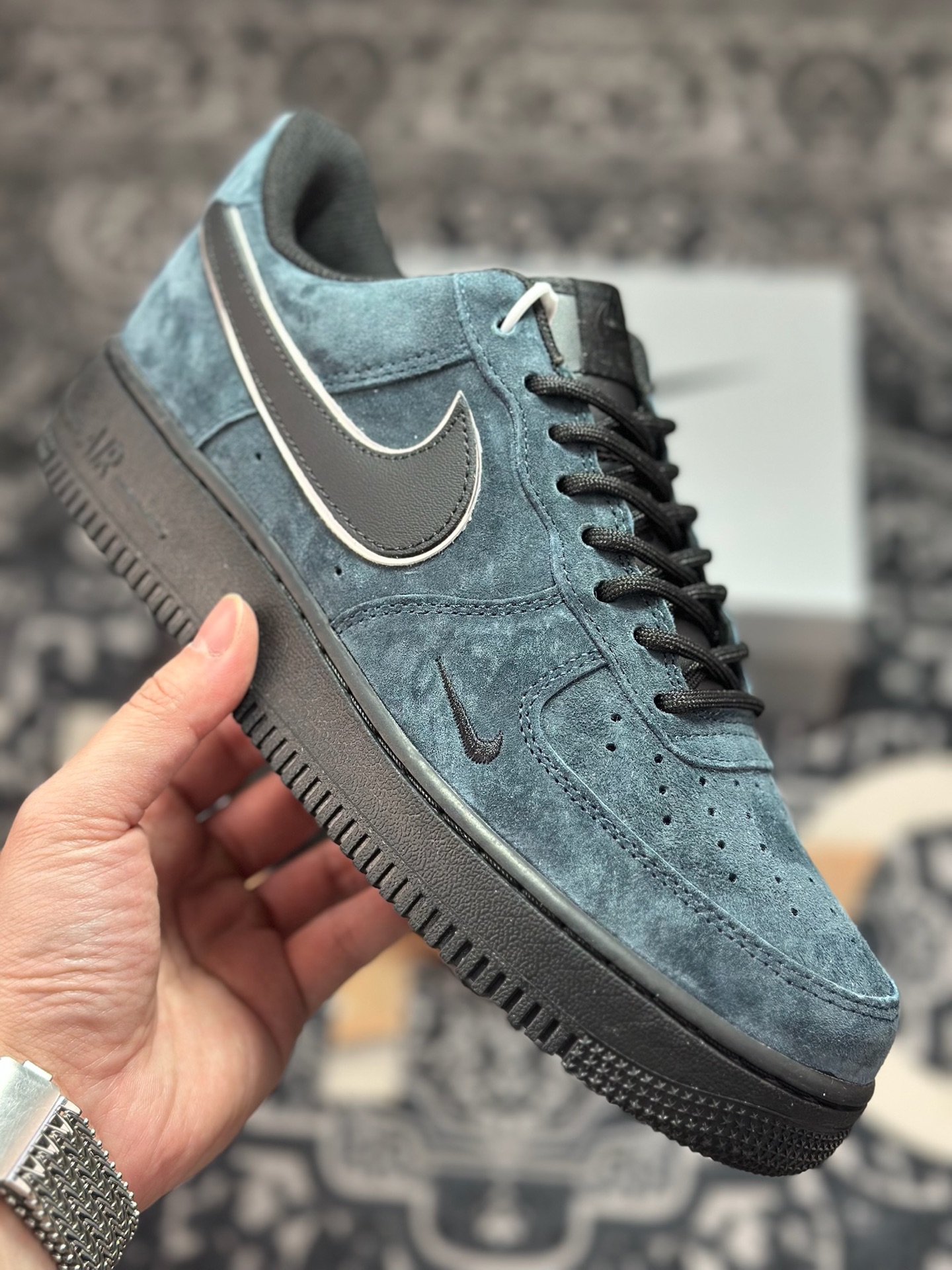 B4260 原装级别 Nike Air Force 1'07 Low 深蓝黑 全麂皮 空军低帮休闲板鞋 ZH0316-157-Chinese UA Cheap High Quatity Brand Clothes Bags handbags Sneakers wholesale wholesaler seller from China Factory suppliers Fashion Clothing Shoes best Quality Beautiful Price B4260 原装级别 Nike Air Force 1'07 Low 深蓝黑 全麂皮 空军低帮休闲板鞋 ZH0316-157