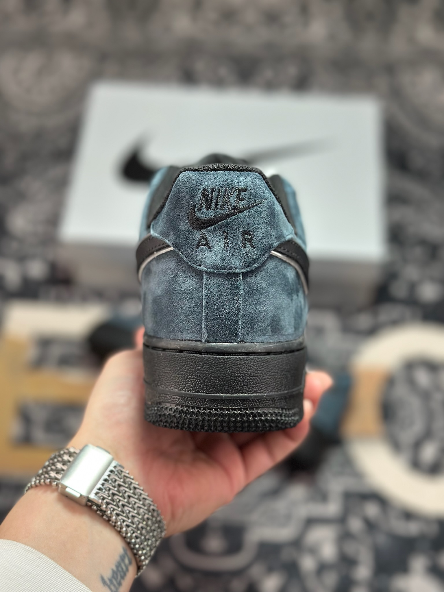 B4260 原装级别 Nike Air Force 1'07 Low 深蓝黑 全麂皮 空军低帮休闲板鞋 ZH0316-157-Chinese UA Cheap High Quatity Brand Clothes Bags handbags Sneakers wholesale wholesaler seller from China Factory suppliers Fashion Clothing Shoes best Quality Beautiful Price B4260 原装级别 Nike Air Force 1'07 Low 深蓝黑 全麂皮 空军低帮休闲板鞋 ZH0316-157