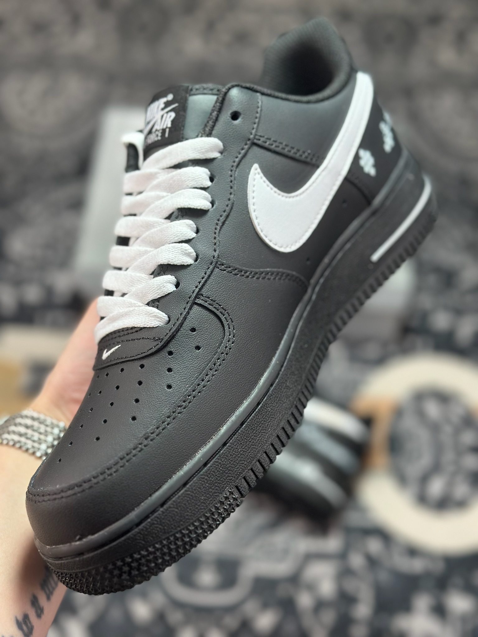 B4260 原装级别 NIke Air Force 1 '07 Low 空军一号低帮 运动鞋 休闲鞋 ZH0316-149