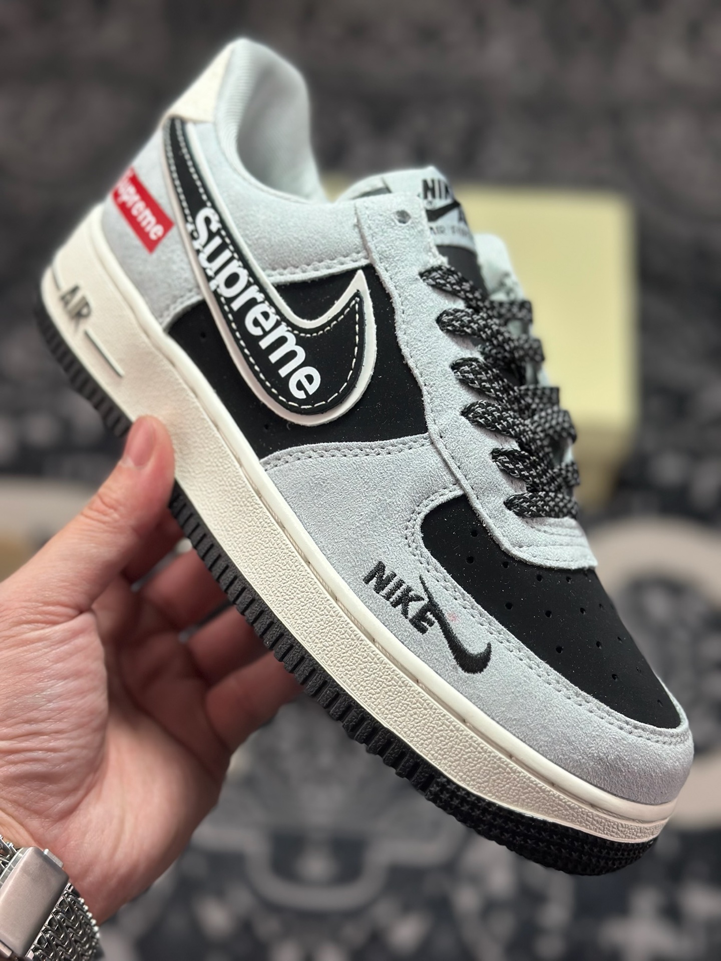 B4260 原装级别 NIke Air Force 1 '07 Low 空军一号低帮 运动鞋 休闲鞋 SS1979-003