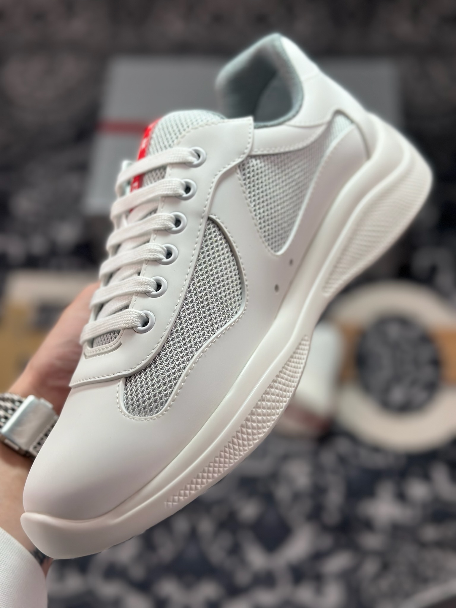 D2480 优选 原装级别 高端品质 官网经典爆款上市 百年不过时 潮牌 （普拉达PRADA）主推爆款 前卫百搭时尚男鞋