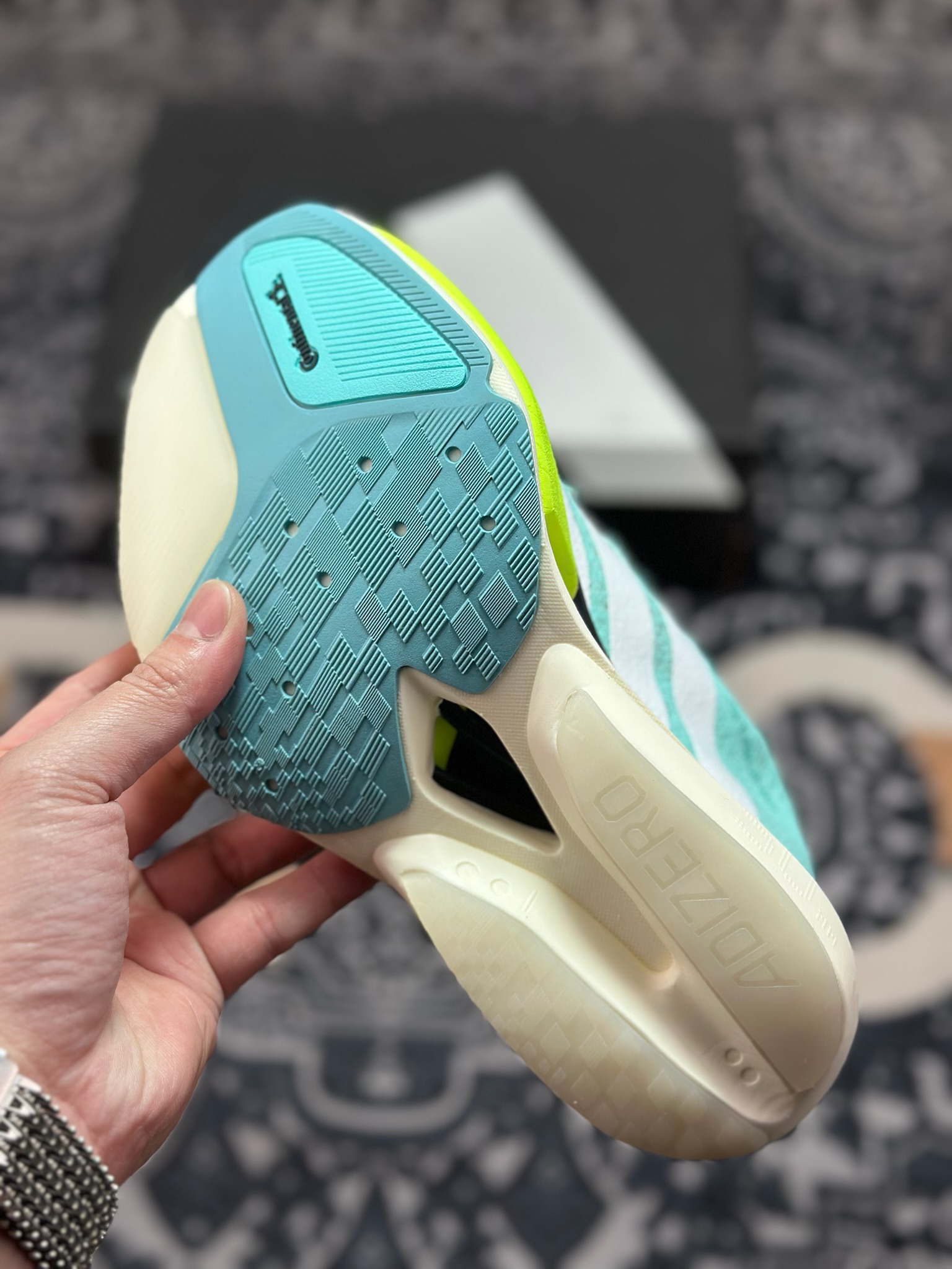 原装级别 Adidas Adizero Prime X3 Strung 舒适防滑耐磨低帮跑步鞋 JR2598-Top High Quatity Cheap Sneakers Fashion Clothing Clothes Bags handbags Shoes of all Brand wholesale With The best Quality And Beautiful Price from China Factory Chinese suppliers wholesaler seller 原装级别 Adidas Adizero Prime X3 Strung 舒适防滑耐磨低帮跑步鞋 JR2598
