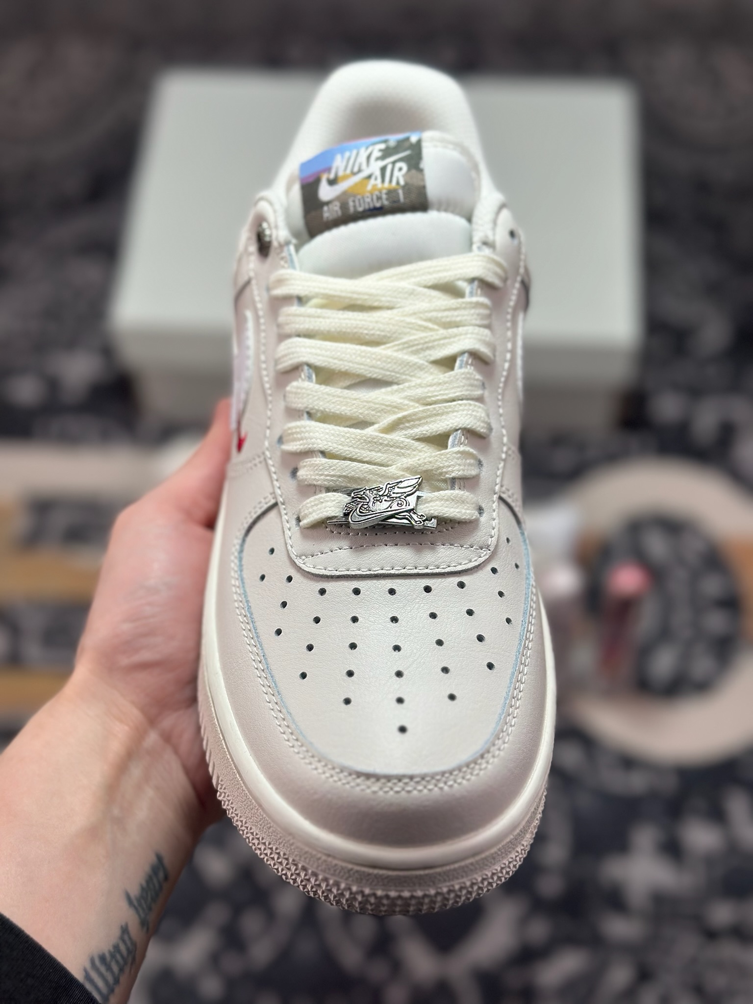 原装级别 Nike Air Force 1 Low 07 CNY马年限定 米白 IQ1119-011-Top High Quatity Cheap Sneakers Fashion Clothing Clothes Bags handbags Shoes of all Brand wholesale With The best Quality And Beautiful Price from China Factory Chinese suppliers wholesaler seller 原装级别 Nike Air Force 1 Low 07 CNY马年限定 米白 IQ1119-011