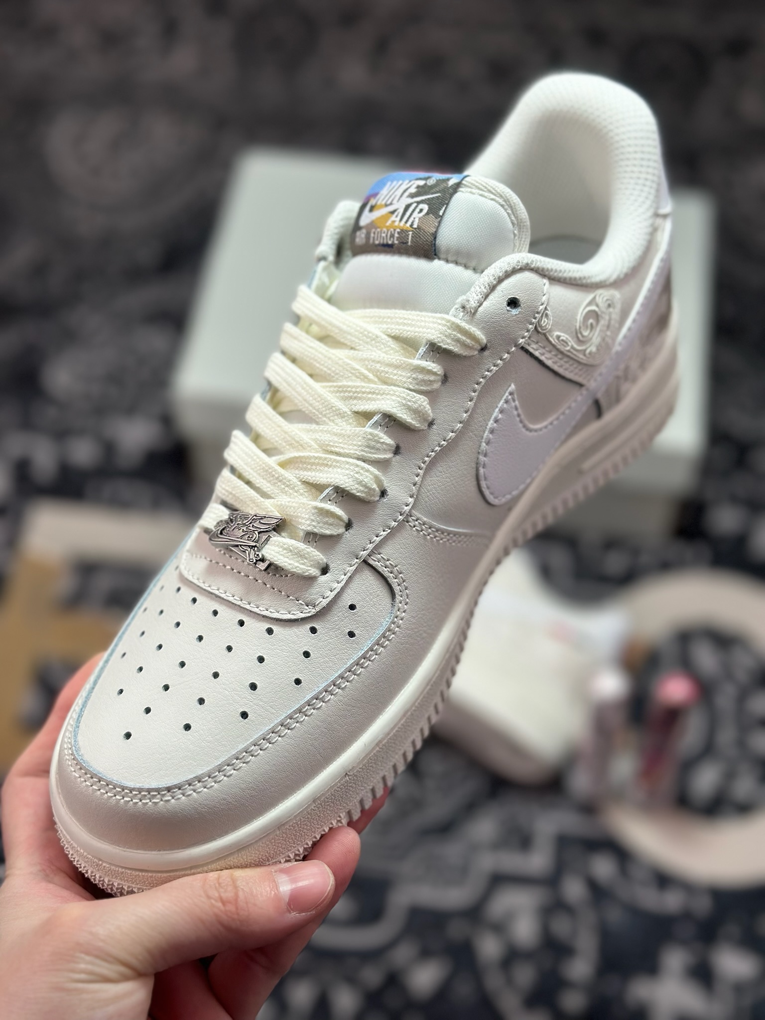 原装级别 Nike Air Force 1 Low 07 CNY马年限定 米白 IQ1119-011-Top High Quatity Cheap Sneakers Fashion Clothing Clothes Bags handbags Shoes of all Brand wholesale With The best Quality And Beautiful Price from China Factory Chinese suppliers wholesaler seller 原装级别 Nike Air Force 1 Low 07 CNY马年限定 米白 IQ1119-011