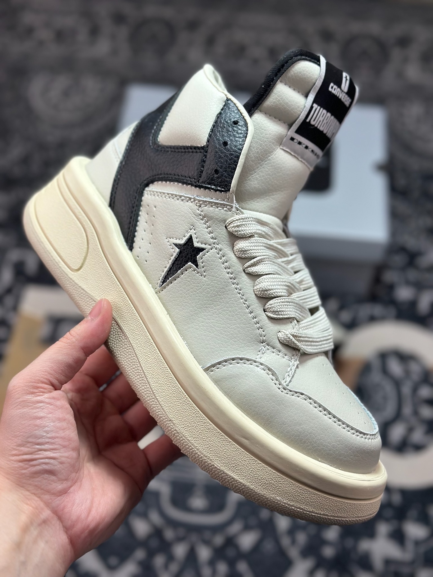 原装级别 Rick Owens DRKSHDW x Converse 融合前卫与经典-Top High Quatity Cheap Sneakers Fashion Clothing Clothes Bags handbags Shoes of all Brand wholesale With The best Quality And Beautiful Price from China Factory Chinese suppliers wholesaler seller 原装级别 Rick Owens DRKSHDW x Converse 融合前卫与经典