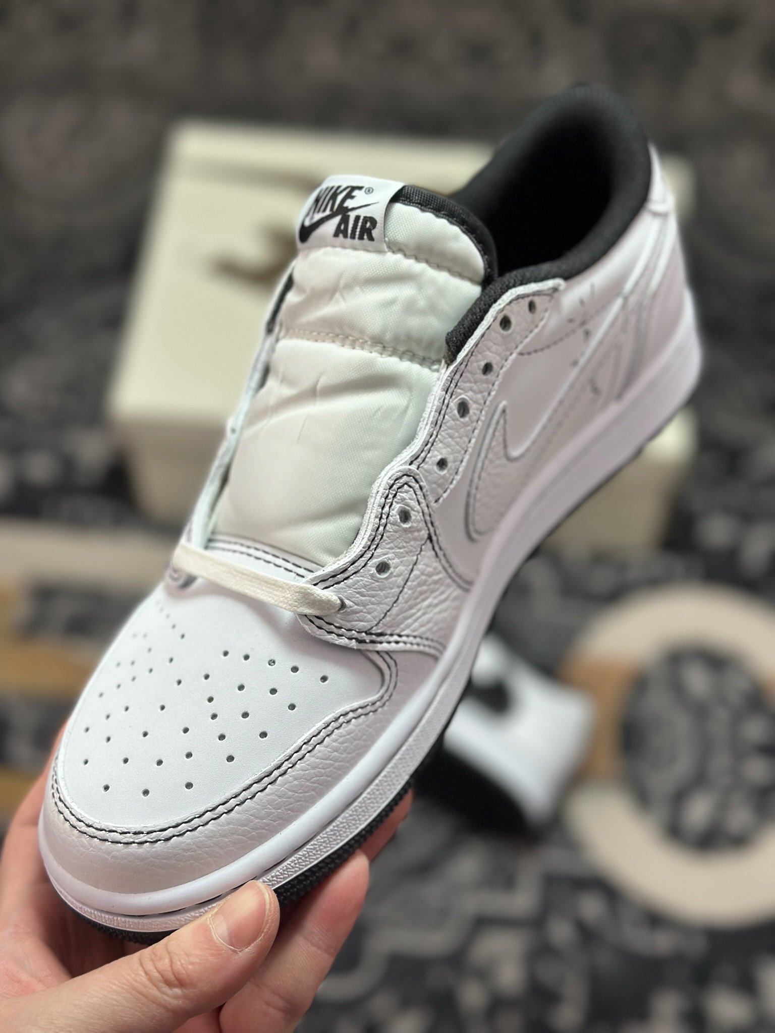 原装级别 Travis Scott x Air Jordan 1 AJ1乔1低帮倒钩 XZ6868-002 原装级别 Travis Scott x Air Jordan 1 AJ1乔1低帮倒钩 XZ6868-002