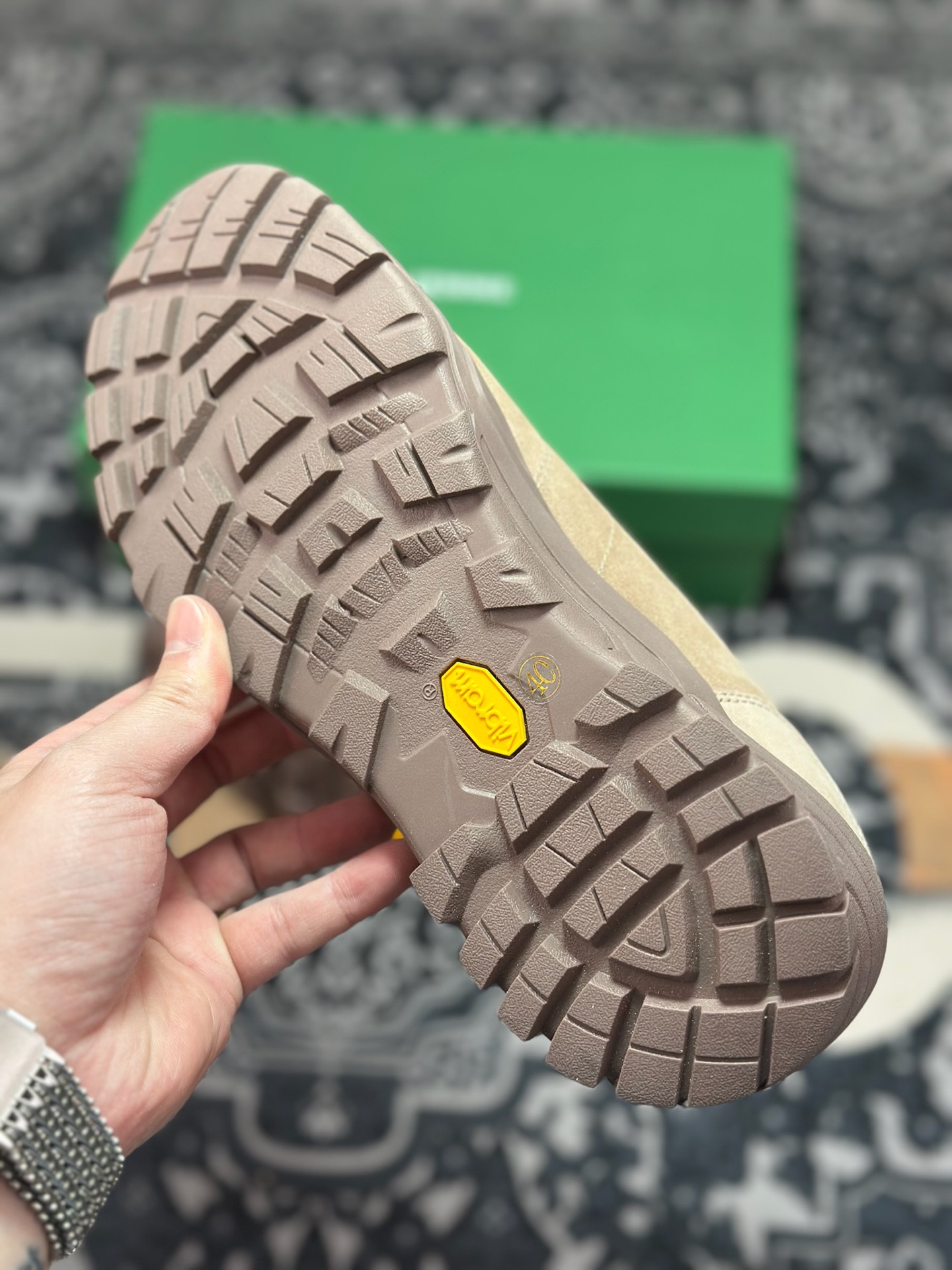 优选 原装级别 来自瑞典的复合式选品店 优选 原装级别 来自瑞典的复合式选品店