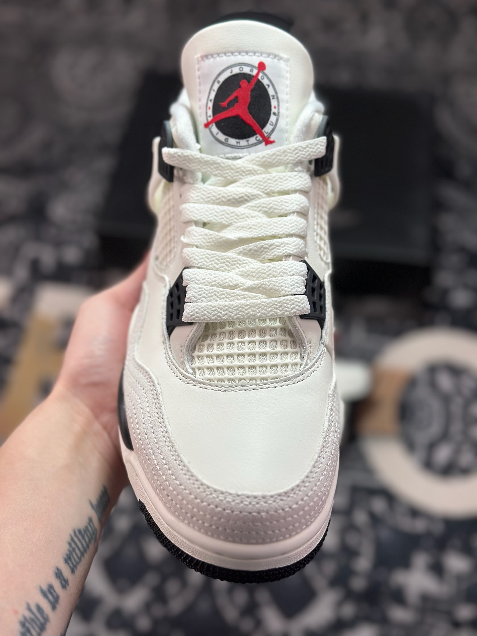 原装级别 Nike AIR JORDAN 4 RETRO FC AJ4 乔4飞行俱乐部 IM4002-100-Top High Quatity Cheap Sneakers Fashion Clothing Clothes Bags handbags Shoes of all Brand wholesale With The best Quality And Beautiful Price from China Factory Chinese suppliers wholesaler seller 原装级别 Nike AIR JORDAN 4 RETRO FC AJ4 乔4飞行俱乐部 IM4002-100