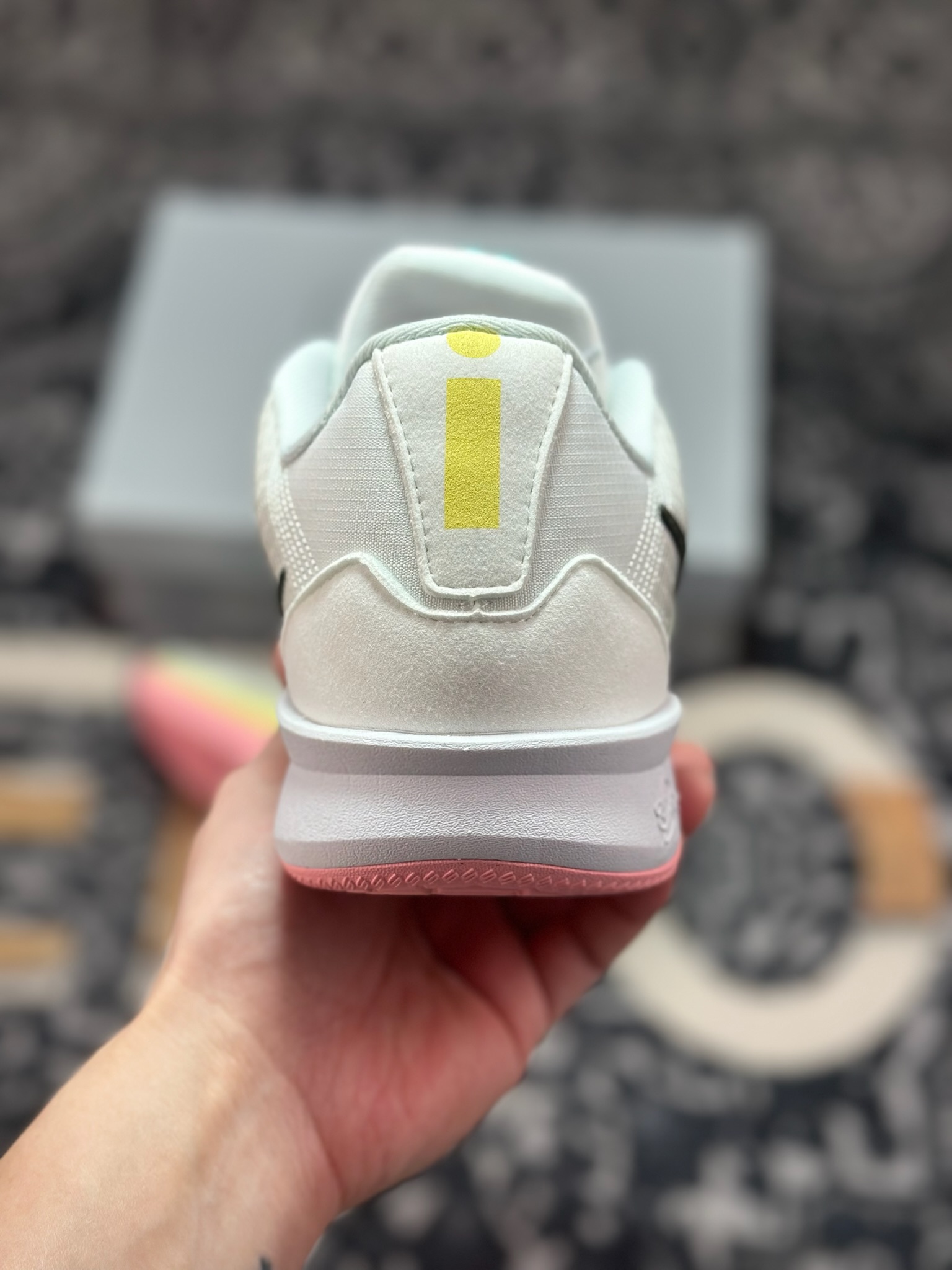 原装级别Nike Sabrina 3 耐克 轻便耐磨 减震 低帮 篮球鞋 HF2881-100 原装级别Nike Sabrina 3 耐克 轻便耐磨 减震 低帮 篮球鞋 HF2881-100