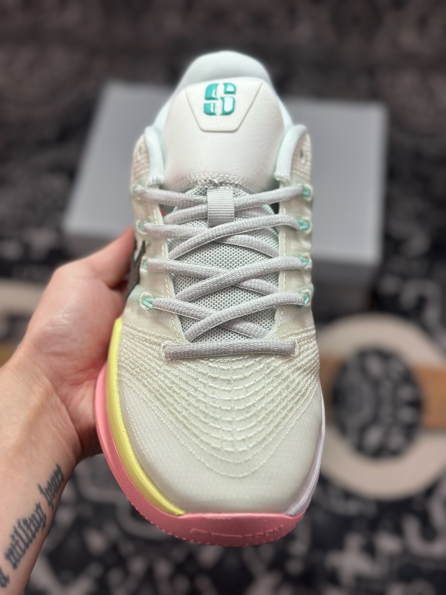 原装级别Nike Sabrina 3 耐克 轻便耐磨 减震 低帮 篮球鞋 HF2881-100 原装级别Nike Sabrina 3 耐克 轻便耐磨 减震 低帮 篮球鞋 HF2881-100