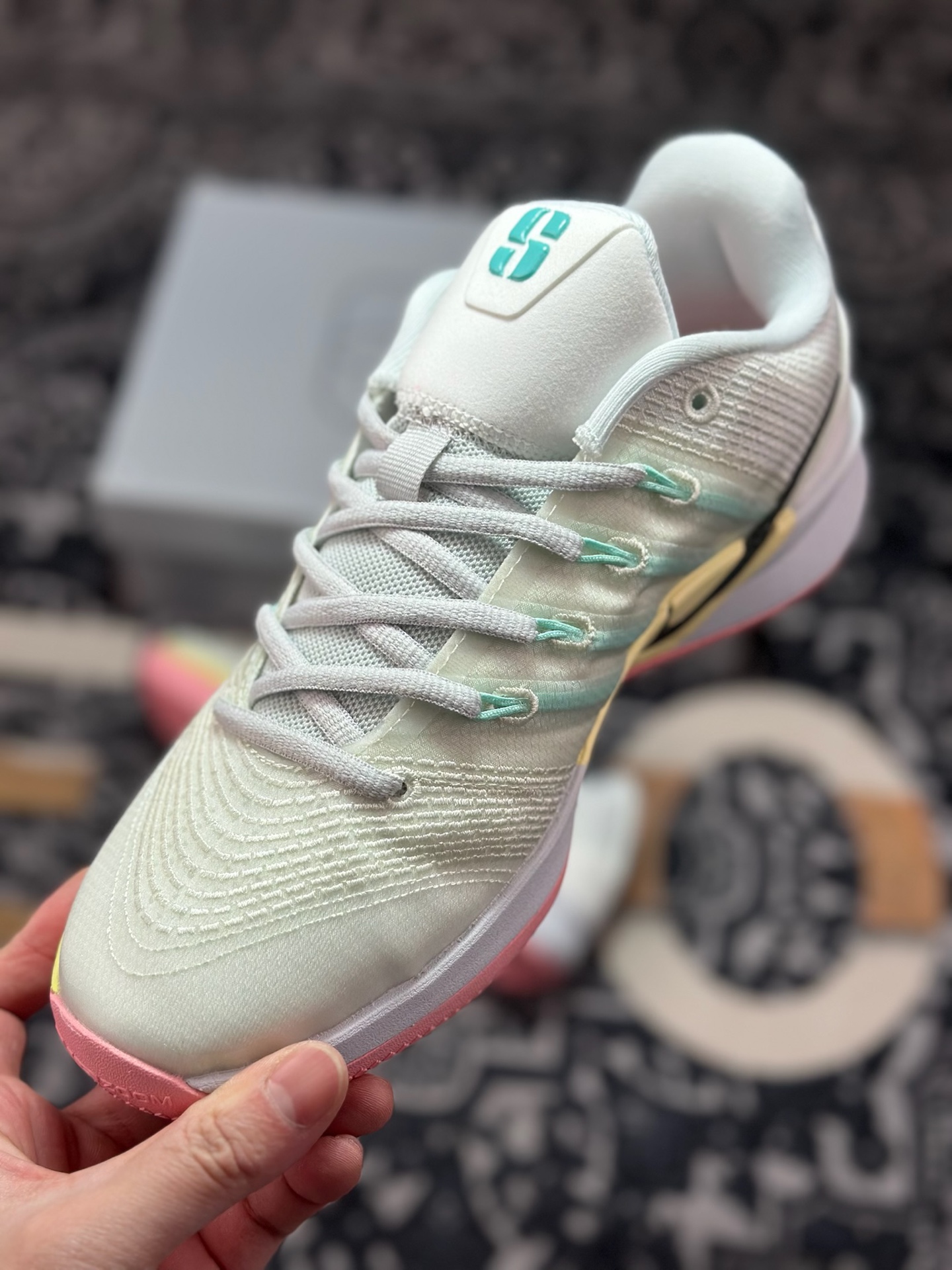 原装级别Nike Sabrina 3 耐克 轻便耐磨 减震 低帮 篮球鞋 HF2881-100 原装级别Nike Sabrina 3 耐克 轻便耐磨 减震 低帮 篮球鞋 HF2881-100