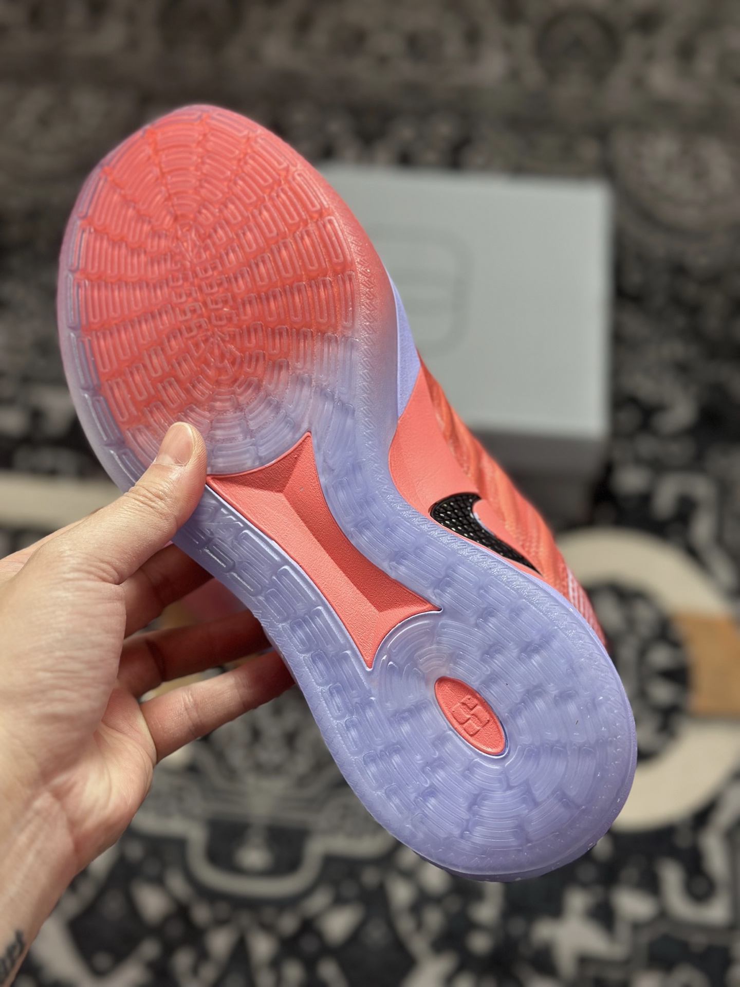 原装级别Nike Sabrina 3 耐克 轻便耐磨 减震 低帮 篮球鞋 HF2881-500 原装级别Nike Sabrina 3 耐克 轻便耐磨 减震 低帮 篮球鞋 HF2881-500
